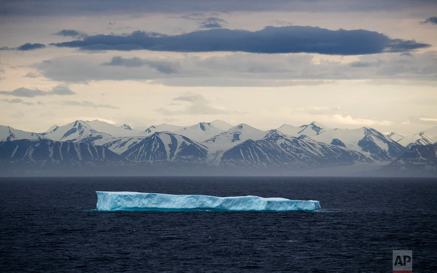 New Arctic Icebergs Gallery