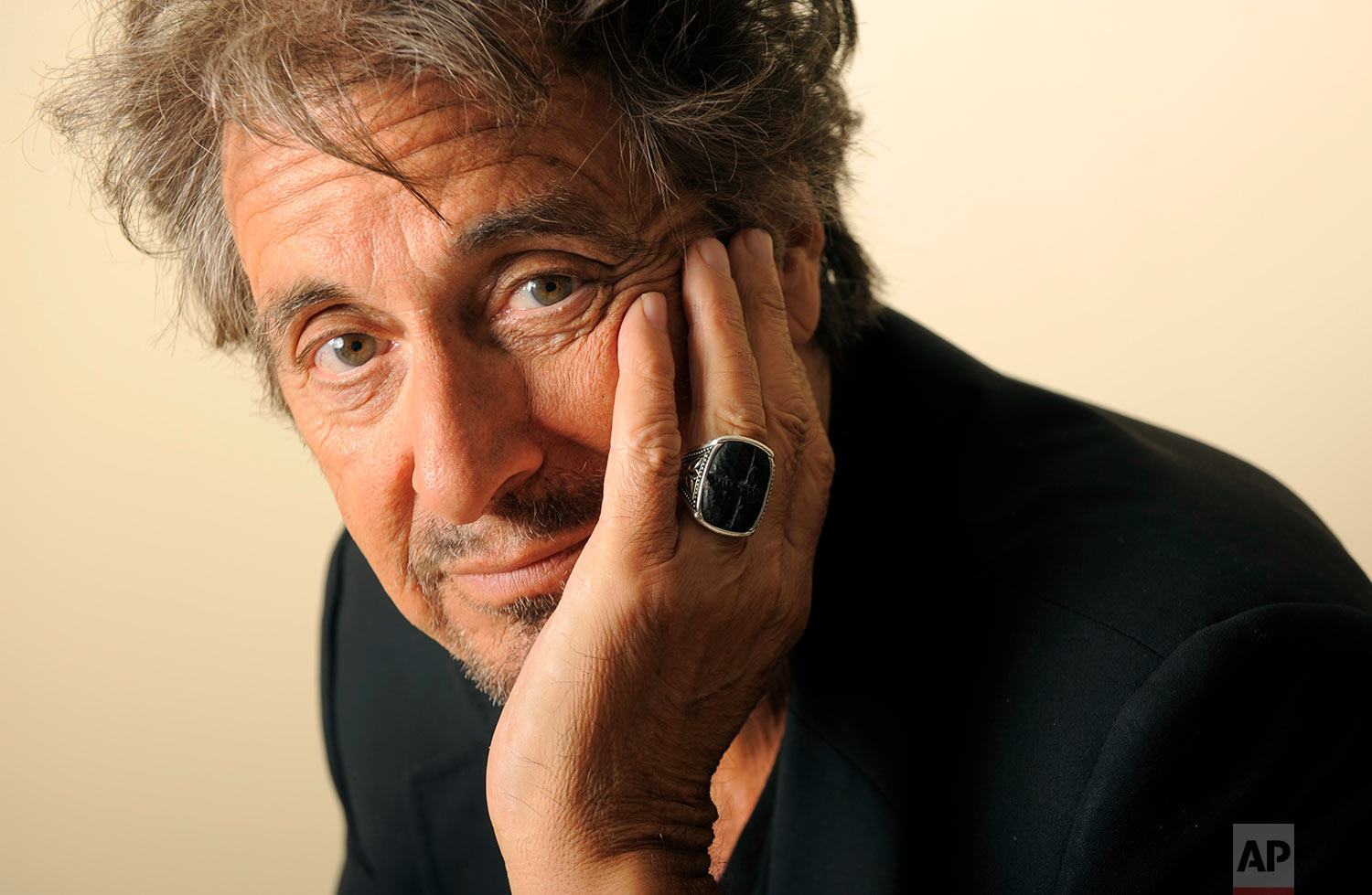  Al Pacino, star of the HBO film "You Don't Know Jack," poses for a portrait in Beverly Hills, Calif., Friday, March 26, 2010. The film looks at the life and work of doctor-assisted suicide advocate Dr. Jack Kevorkian. (AP Photo/Chris Pizzello) 