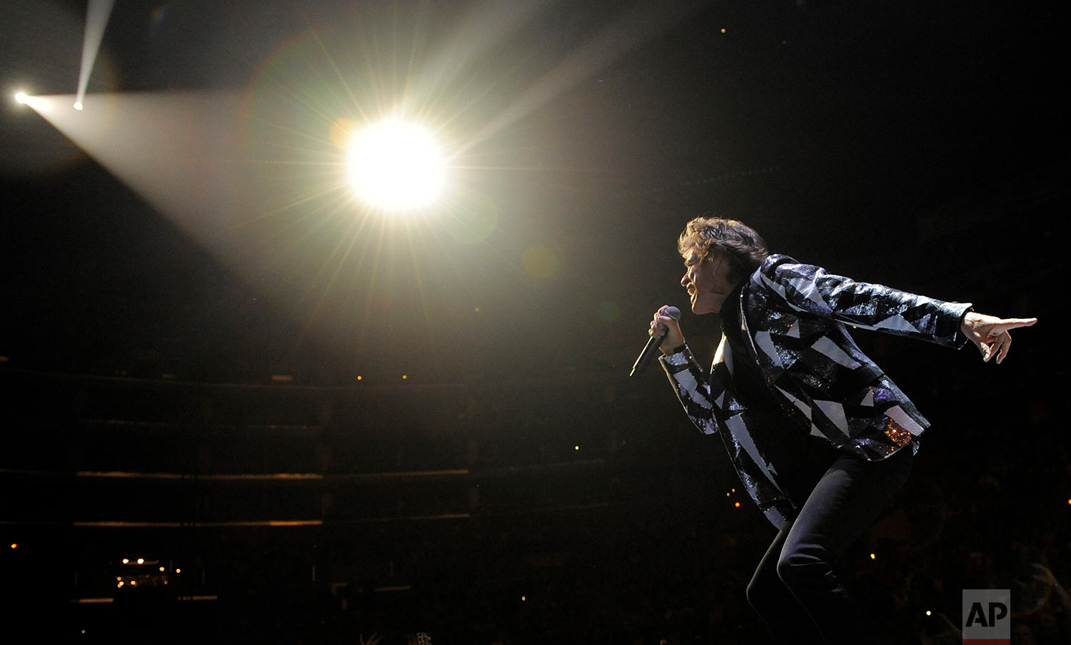  Mick Jagger of the Rolling Stones performs on the kickoff of the band's "50 and Counting" tour at the Staples Center on Friday, May 3, 2013, in Los Angeles. (Photo by Chris Pizzello/Invision/AP) 