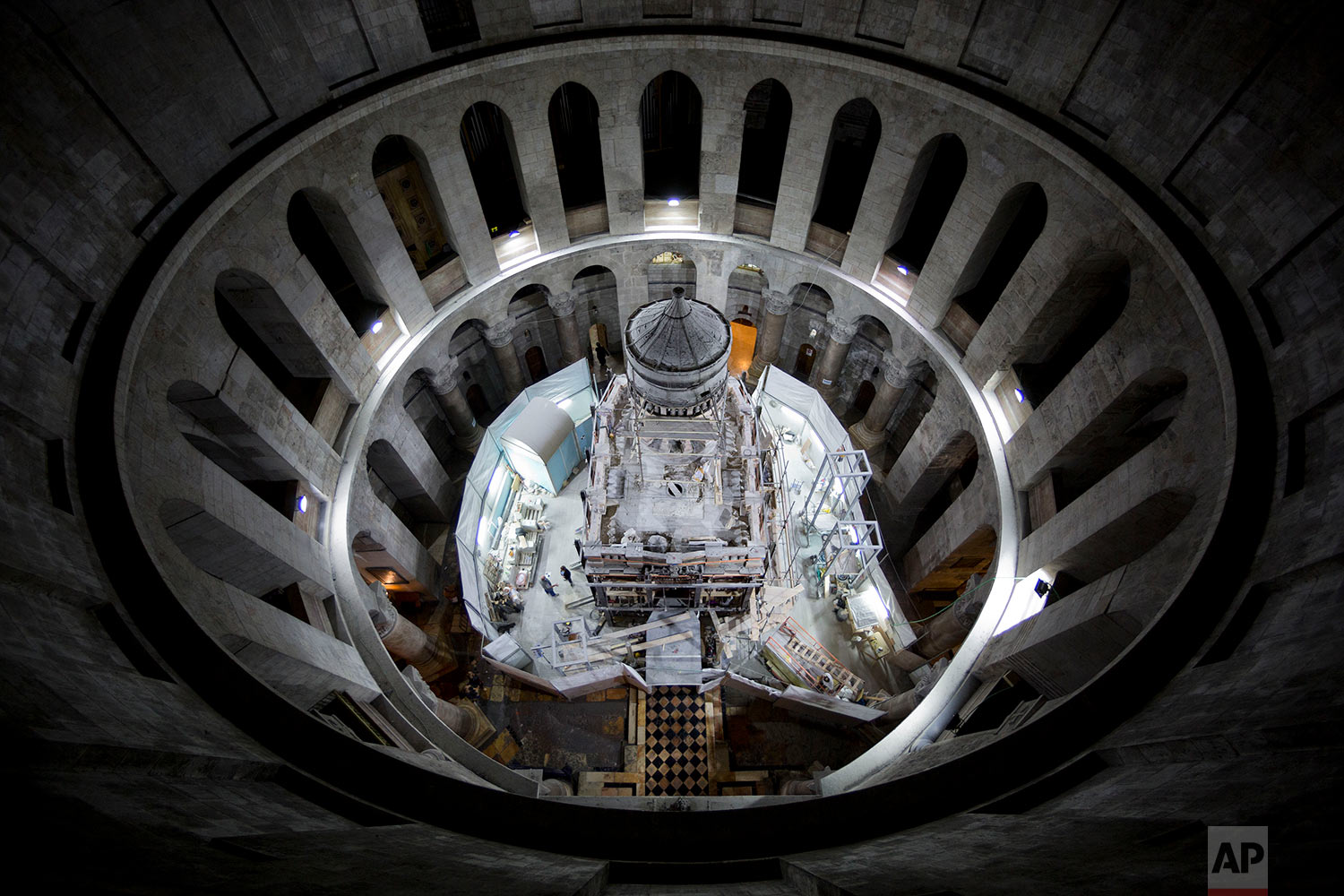  In this Saturday, Oct. 8, 2016 photo, a general view of the renovation of the Tomb of Jesus in the Church of the Holy Sepulchre in Jerusalem's Old City. (AP Photo/Oded Balilty) 