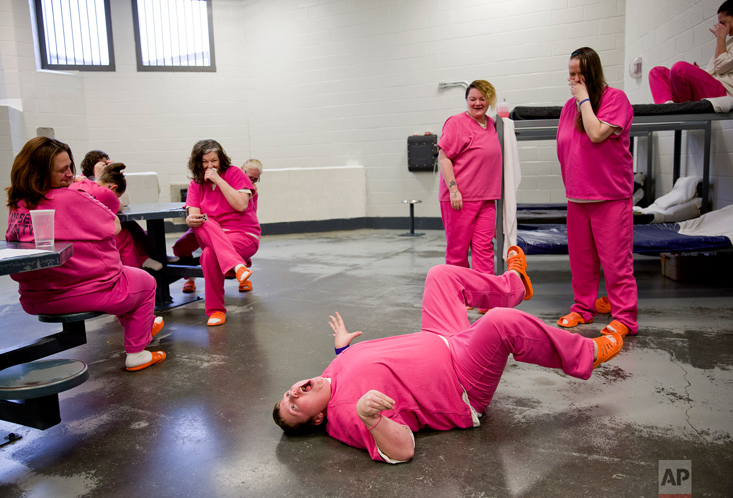 Portrait of despair Opioids land more women behind bars — AP Photos