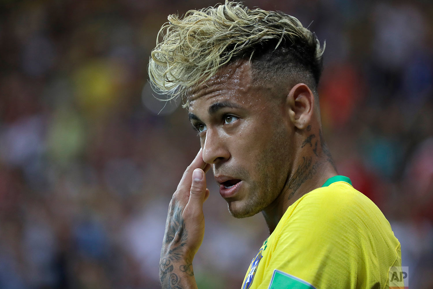  Brazil's Neymar during the group E match between Brazil and Switzerland at the 2018 soccer World Cup in the Rostov Arena in Rostov-on-Don, Russia, Sunday, June 17, 2018. (AP Photo/Themba Hadebe) 