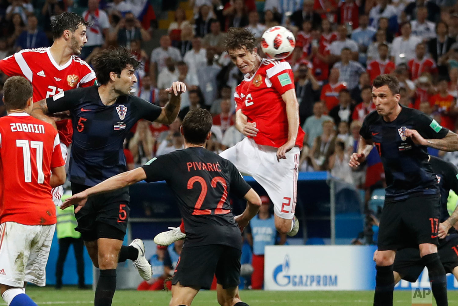  Russia's Mario Fernandes , centre, scores his side's second goal during the quarterfinal match between Russia and Croatia at the 2018 soccer World Cup in the Fisht Stadium, in Sochi, Russia, Saturday, July 7, 2018. (AP Photo/Darko Bandic) 