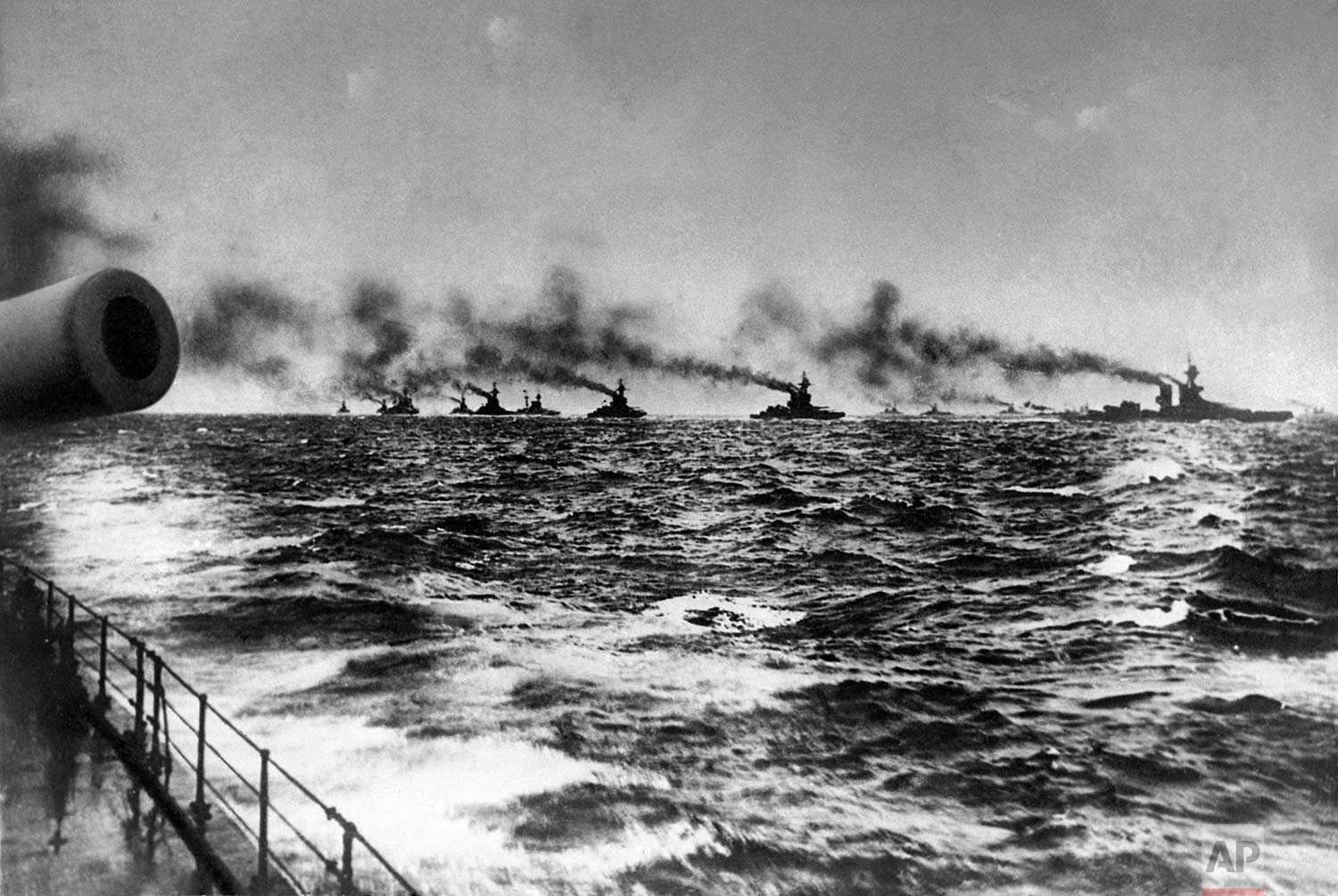  In this May 31,1916 photo, the British Grand Fleet under admiral John Jellicoe on their way to meet the Imperial German Navy's fleet for the Battle of Jutland in the North Sea. (AP Photo) 
