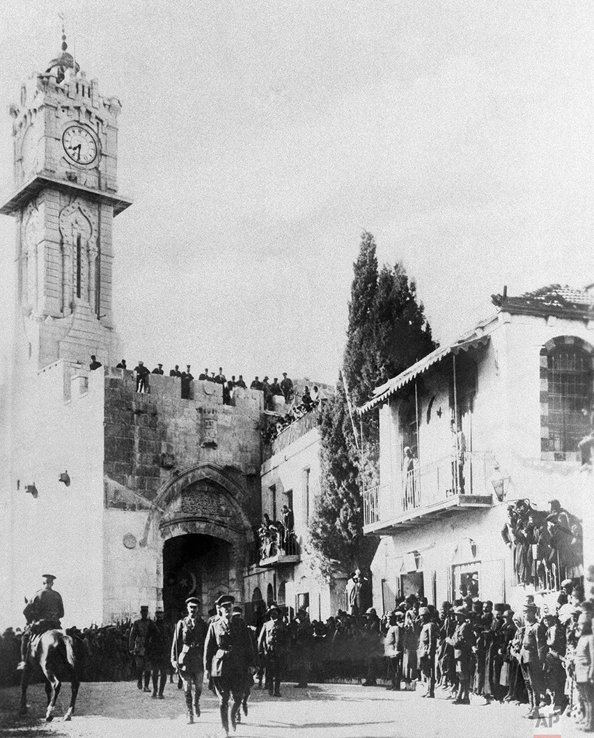  In this Dec. 9, 1917 photo, British General Sir Edmund Allenby enters the captured city of Jerusalem, during World War One. (AP Photo) 