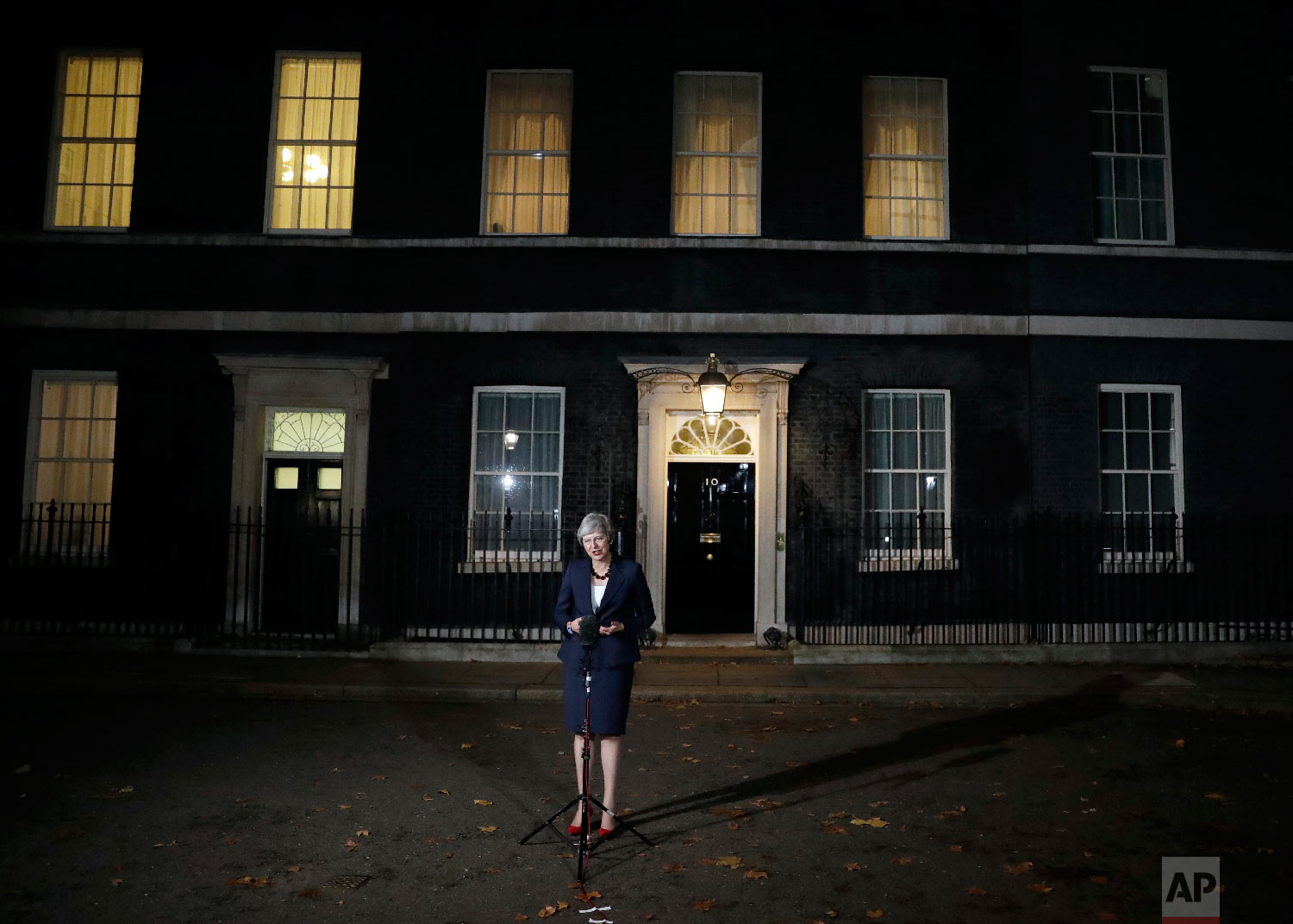  Britain's Prime Minister Theresa May announces that her Cabinet has agreed to a draft Brexit deal with the European Union after "impassioned" debate, outside 10 Downing Street in London, on Nov. 14, 2018. (AP Photo/Matt Dunham) 