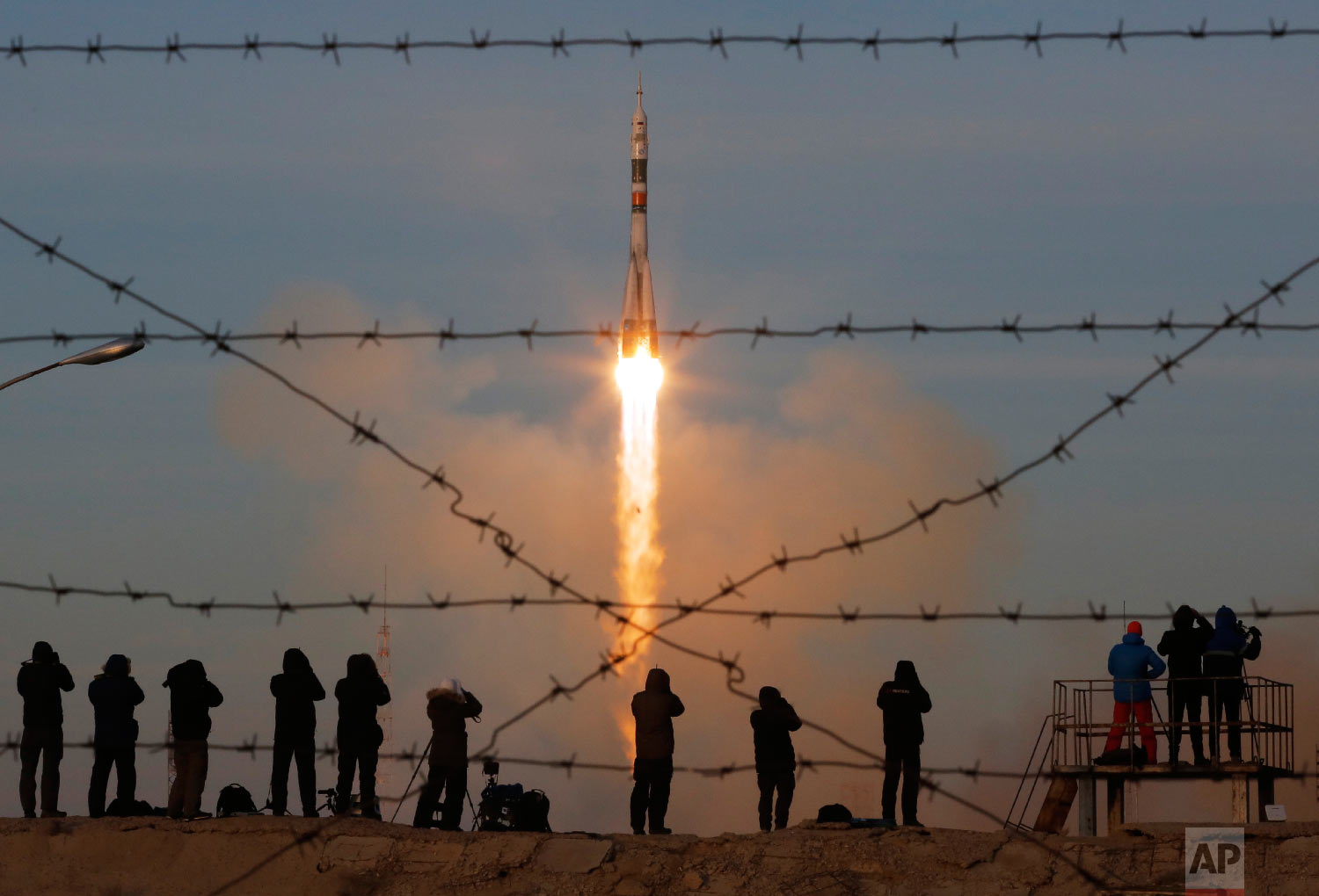  Fhe Soyuz-FG rocket booster with Soyuz MS-11 space ship carrying a new crew to the International Space Station, ISS, blasts off at the Russian leased Baikonur cosmodrome, Kazakhstan on Dec. 3, 2018. (AP Photo/Dmitri Lovetsky) 