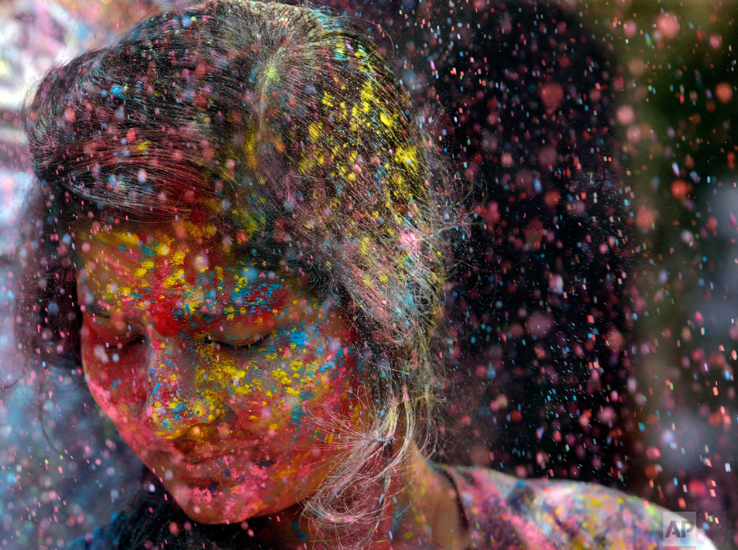 Hindus Celebrate Holi The Festival Of Colors Across India — Ap Images