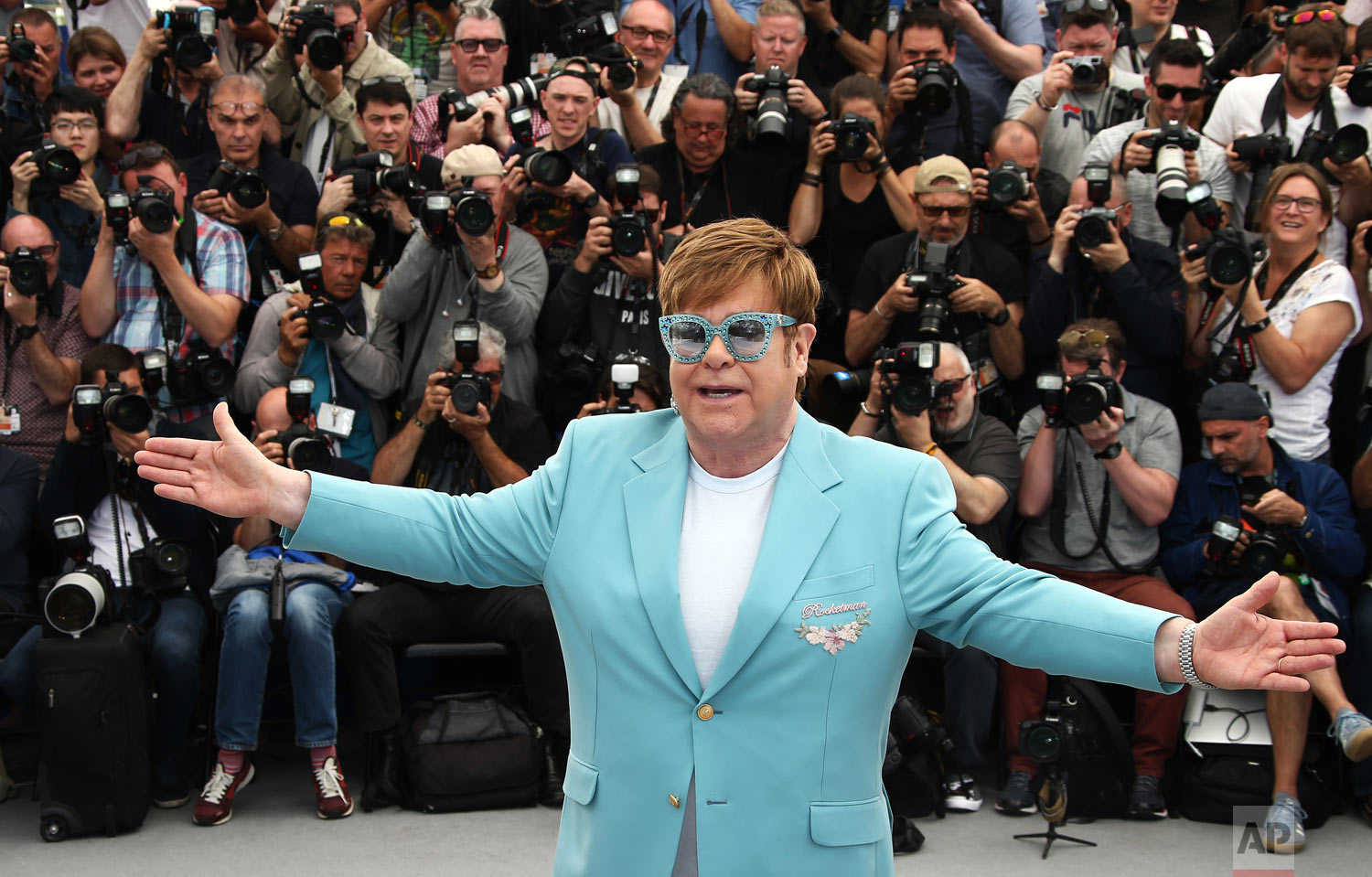 Singer Elton John poses for photographers at the photo call for the film 'Rocketman' at the 72nd international film festival, Cannes, southern France, May 16, 2019. (Photo by Joel C Ryan/Invision/AP)