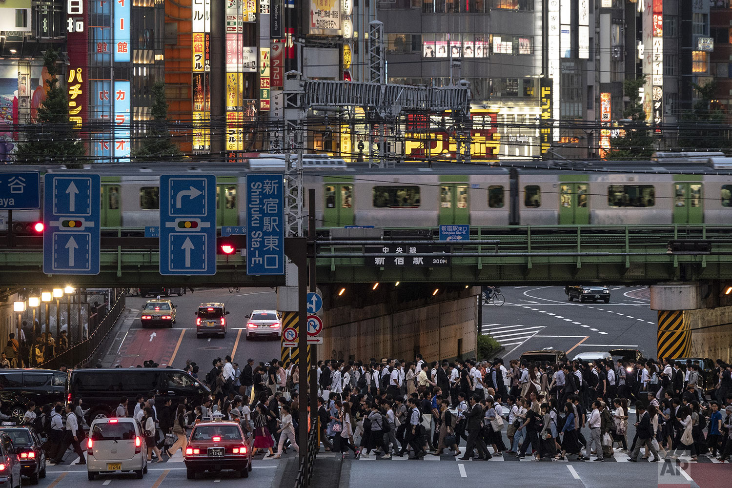 Токийская жизнь. Яманотэ Токио. Экономическое чудо Японии. Экономика Токио. Развитость Японии.