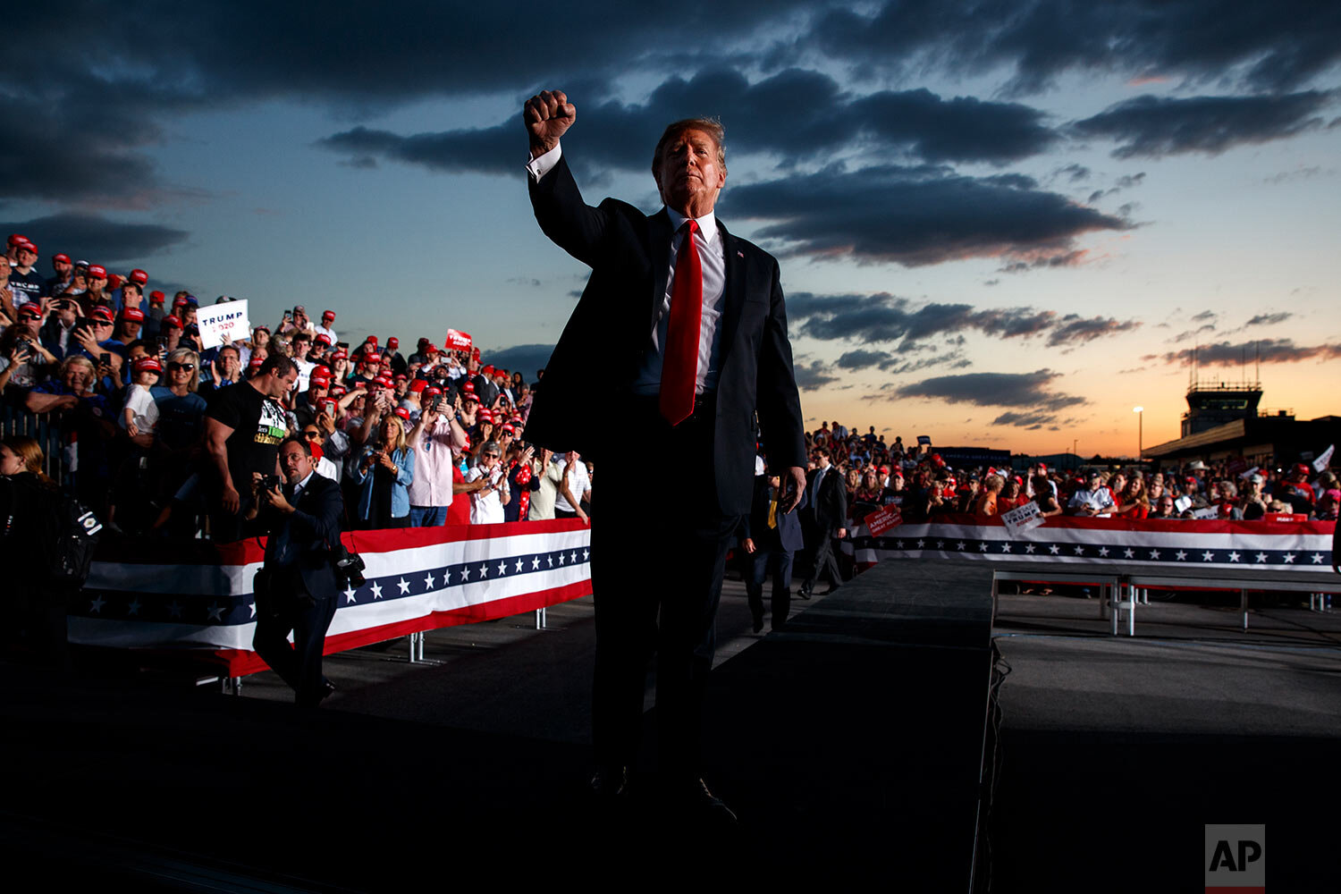  President Donald Trump pumps his fist to the crowd after speaking to a campaign rally in Montoursville, Pa., on May 20, 2019. (AP Photo/Evan Vucci) 