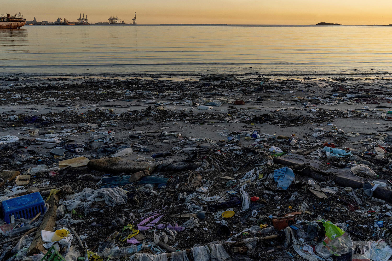  Garbage litters Capurro Beach in the bay of Montevideo, Uruguay, Dec. 2, 2019. The UN Climate Change Conference COP25 kicked off in Madrid with urgent calls to make serious progress on climate action. (AP Photo/Matilde Campodonico) 