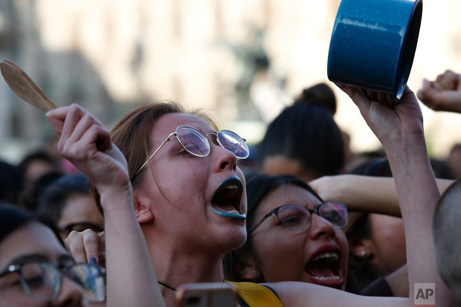  Women protest against the latest murder of two women, in Mexico City, Saturday, Jan. 25, 2020. During the past couple of weeks two women activists, attorney Yunuen Lopez Sanchez and Isabel Cabanillas de la Torre where both murdered by unknown assail
