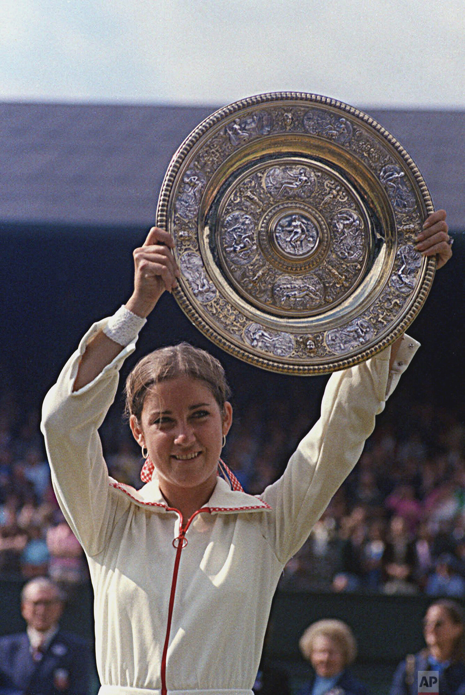  Chris Evert holds up her trophy after winning Wimbledon in this July, 1974 photo in Wimbledon, England. (AP Photo) 