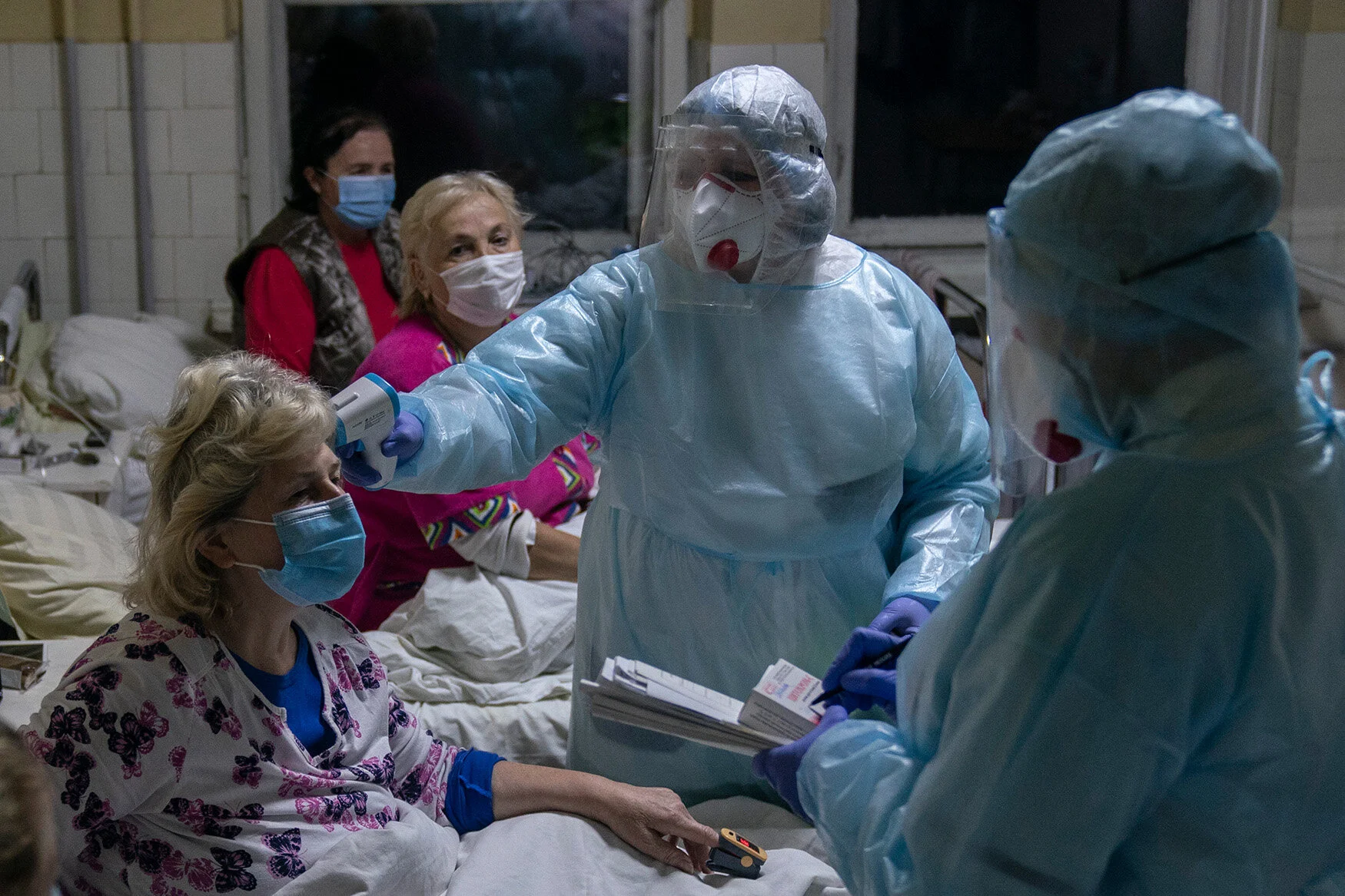 'Catastrophically short of doctors': Virus wallops Ukraine