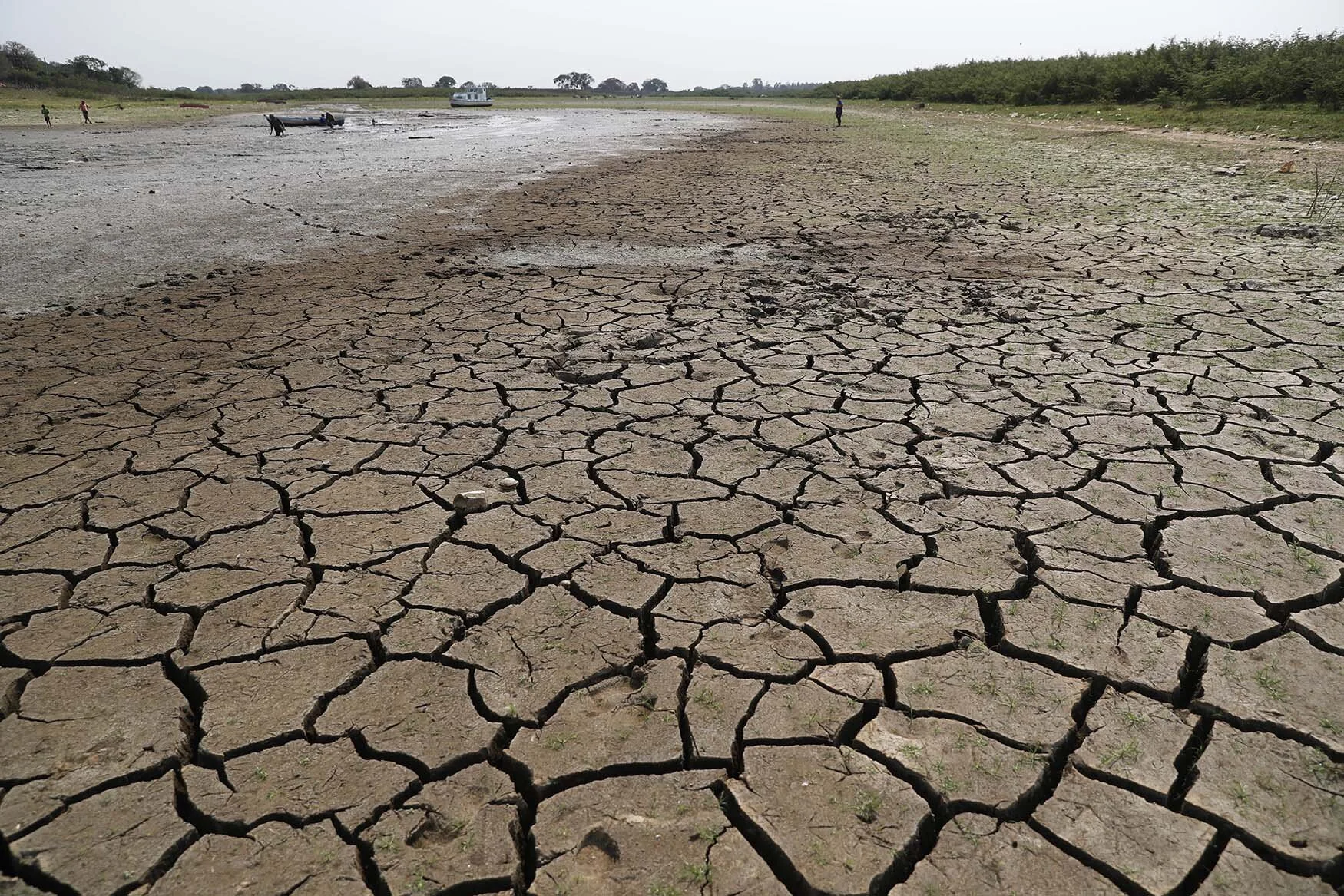 Drought depletes Paraguay River, a country's lifeline