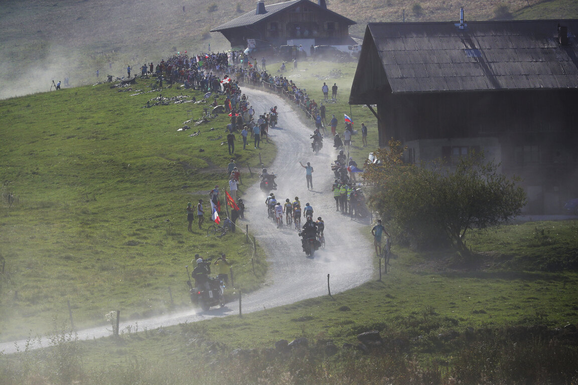  Riders with Slovenia's Primoz Roglic, wearing the overall leader's yellow jersey and Slovenia's Tadej Pogacar, wearing the best climber's dotted jersey climb Plateau des Glieres during the stage 18 of the Tour de France cycling race over 175 kilomet