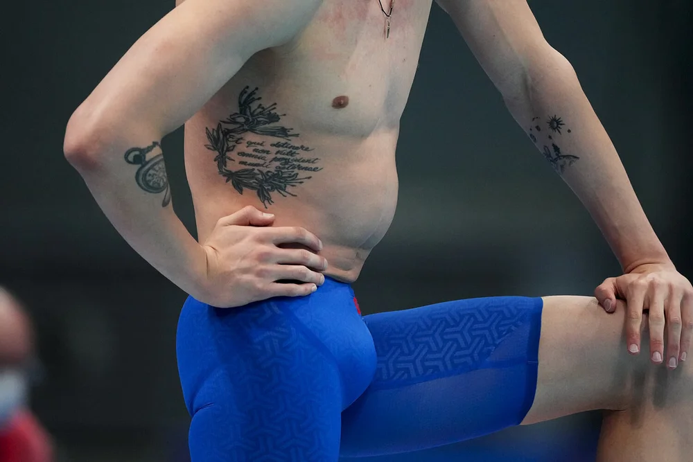  Ivan Girev, of the Russian Olympic Committee, prepares to start  in his heat during the  men's 200-meter freestyle at the 2020 Summer Olympics, Sunday, July 25, 2021, in Tokyo, Japan. (AP Photo/Matthias Schrader) 