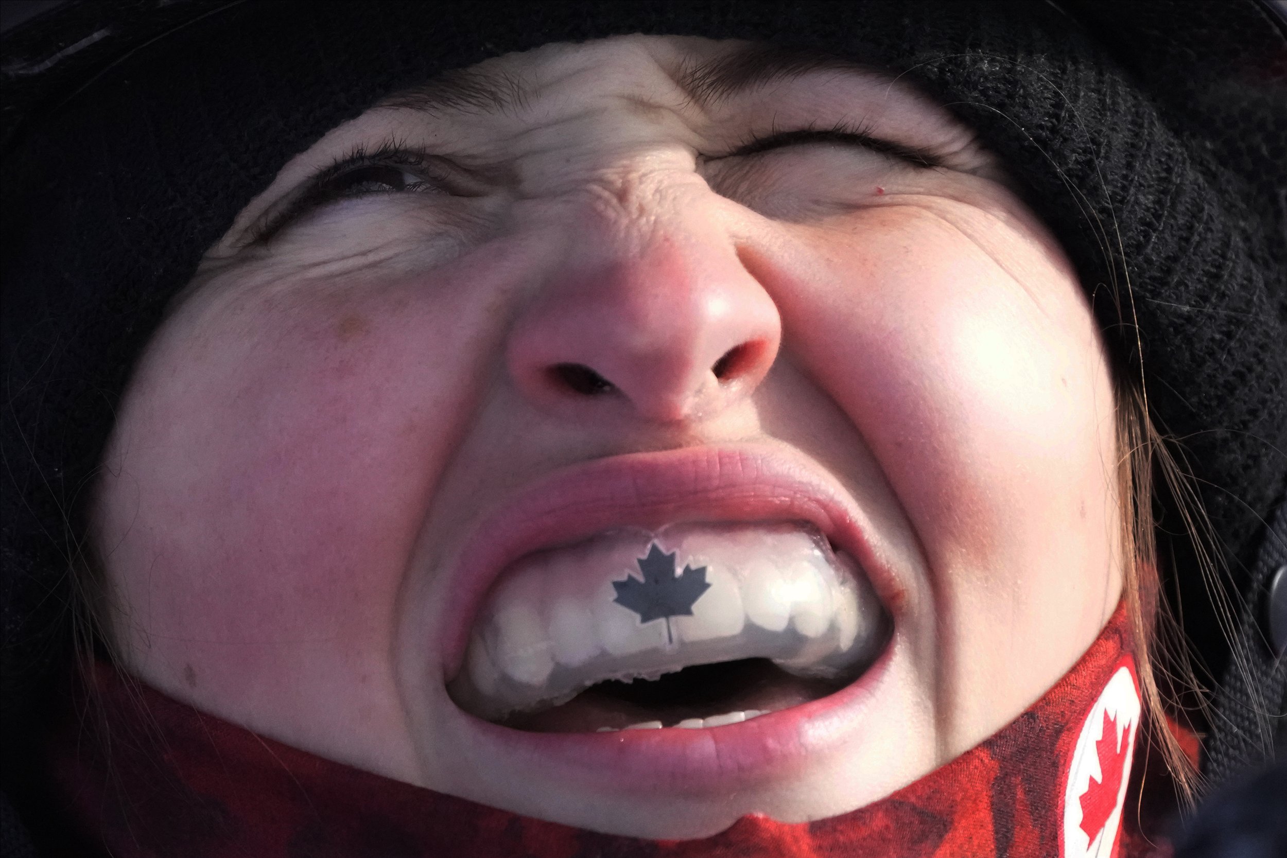  Canada's Elizabeth Hosking reacts during the women's halfpipe finals at the 2022 Winter Olympics, Thursday, Feb. 10, 2022, in Zhangjiakou, China. (AP Photo/Lee Jin-man) 