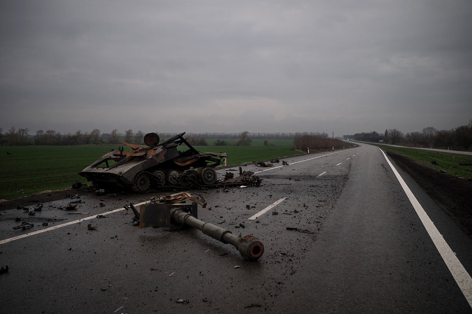  A destroyed self propelled artillery unit is seen on a road near Kharkiv, Ukraine, Tuesday, April 12, 2022. (AP Photo/Felipe Dana) 