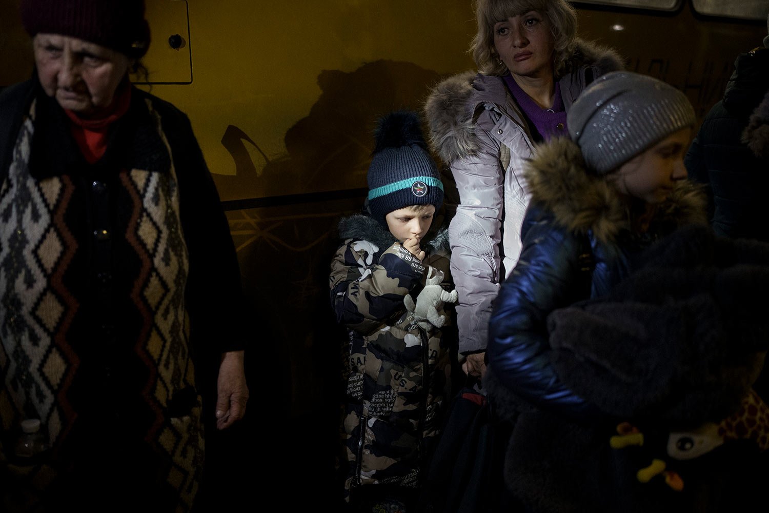  Internally displaced people from Mariupol and nearby towns arrive in Zaporizhzhia, Ukraine, Friday, April 1, 2022. (AP Photo/Felipe Dana)  