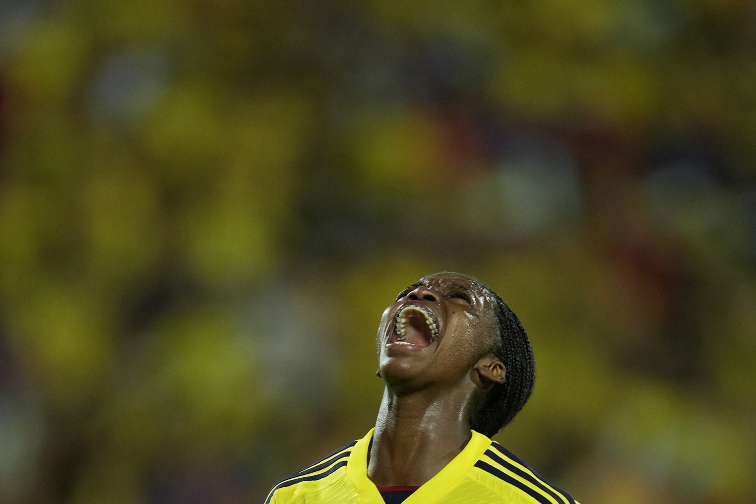  Colombia's Linda Caicedo misses a chance to score during the women's Copa America final soccer match against Brazil in Bucaramanga, Colombia , Saturday, July 30, 2022. (AP Photo/Fernando Vergara) 