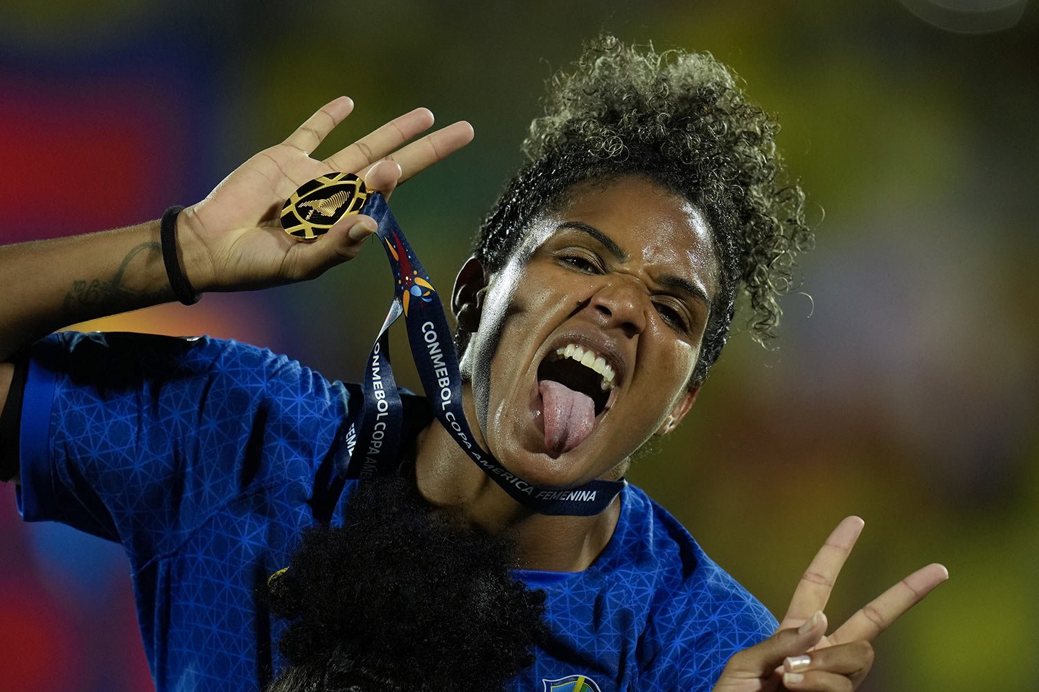  Brazil's Duda celebrates winning the Women's Copa America final soccer match against Colombia in Bucaramanga, Colombia , Saturday, July 30, 2022. (AP Photo/Fernando Vergara) 