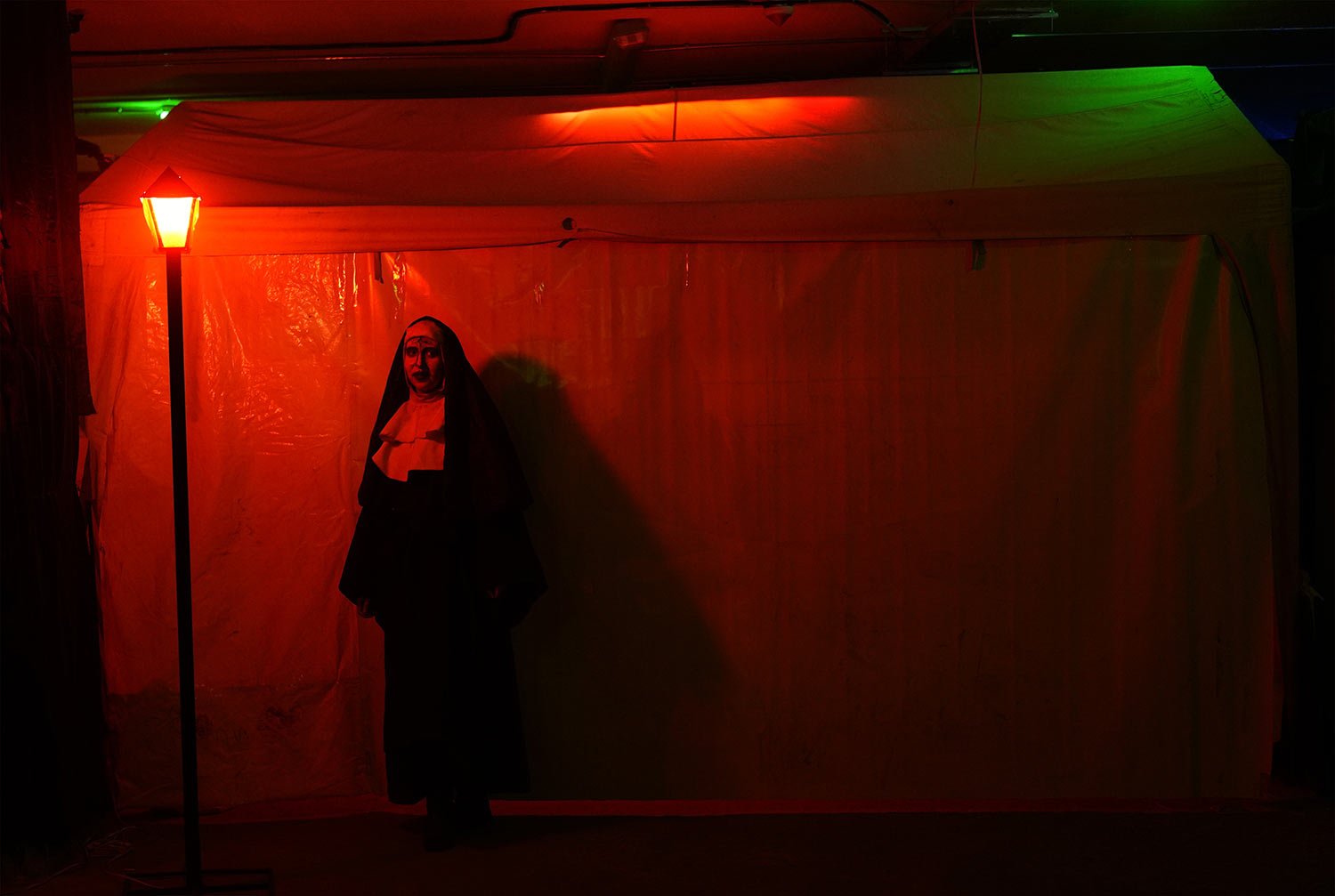  A woman dressed as the "Ghost nun from Sucre" performs at a House of Terror during a Day of the Dead event in La Paz, Bolivia, Oct. 31, 2023. (AP Photo/Juan Karita) 
