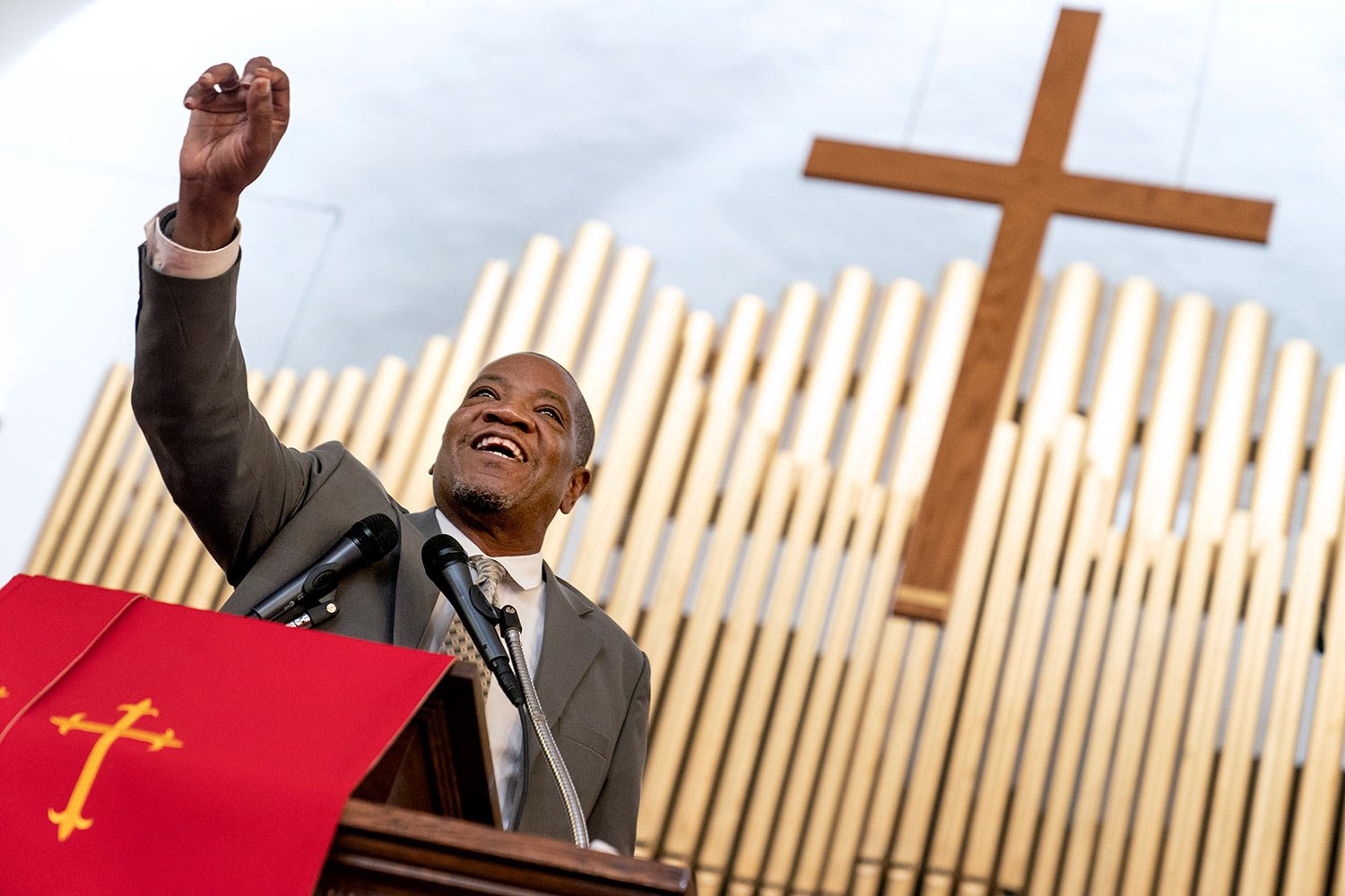  Rev. Jimmie Hardaway Jr. preaches during a service at Trinity Baptist church Sunday, Aug. 20, 2023, in Niagara Falls, N.Y. (AP Photo/David Goldman)  