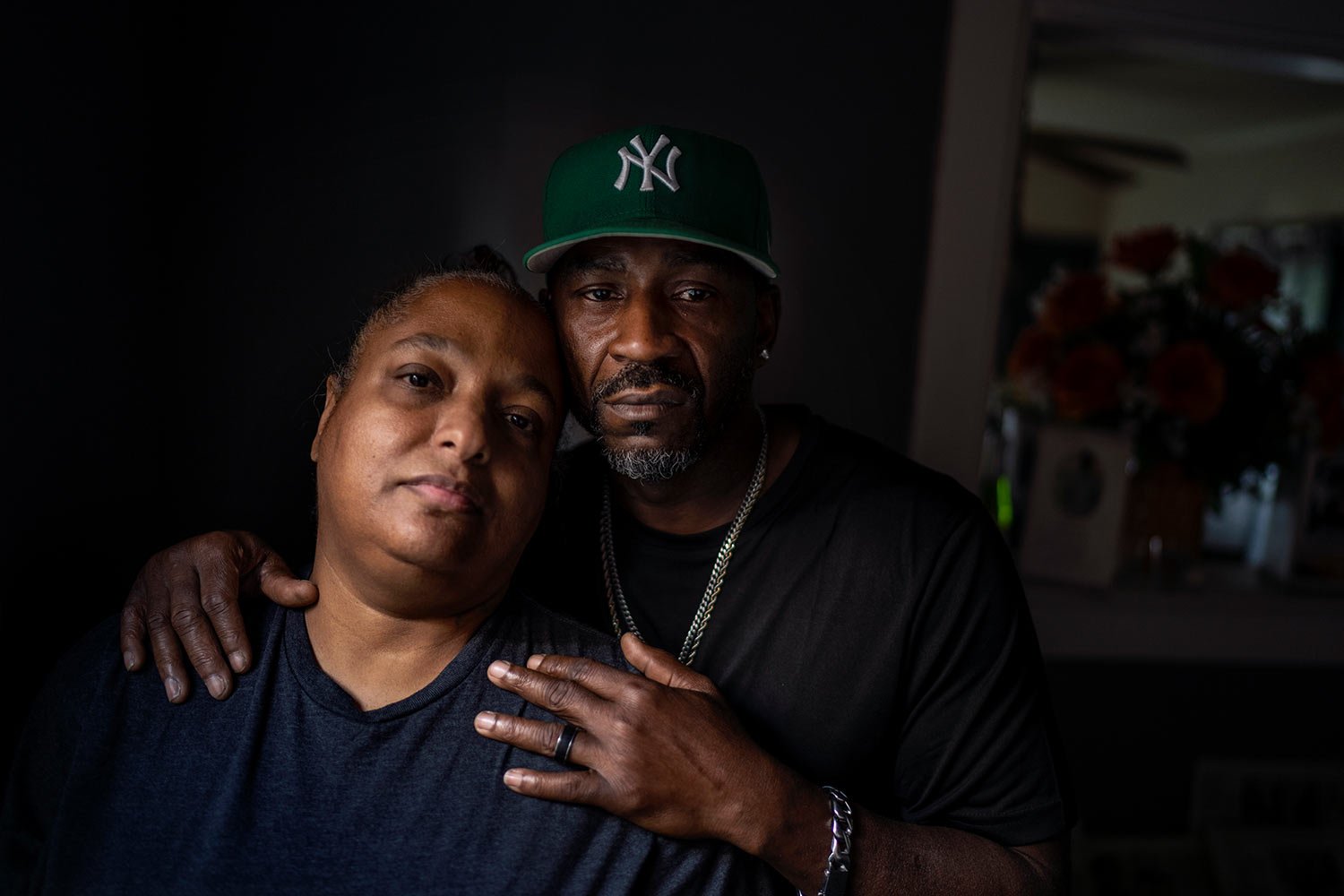  Navada Gwynn, right, and his wife Krista, are photographed in their home in Louisville, Ky., Tuesday, Aug. 29, 2023. (AP Photo/David Goldman)  