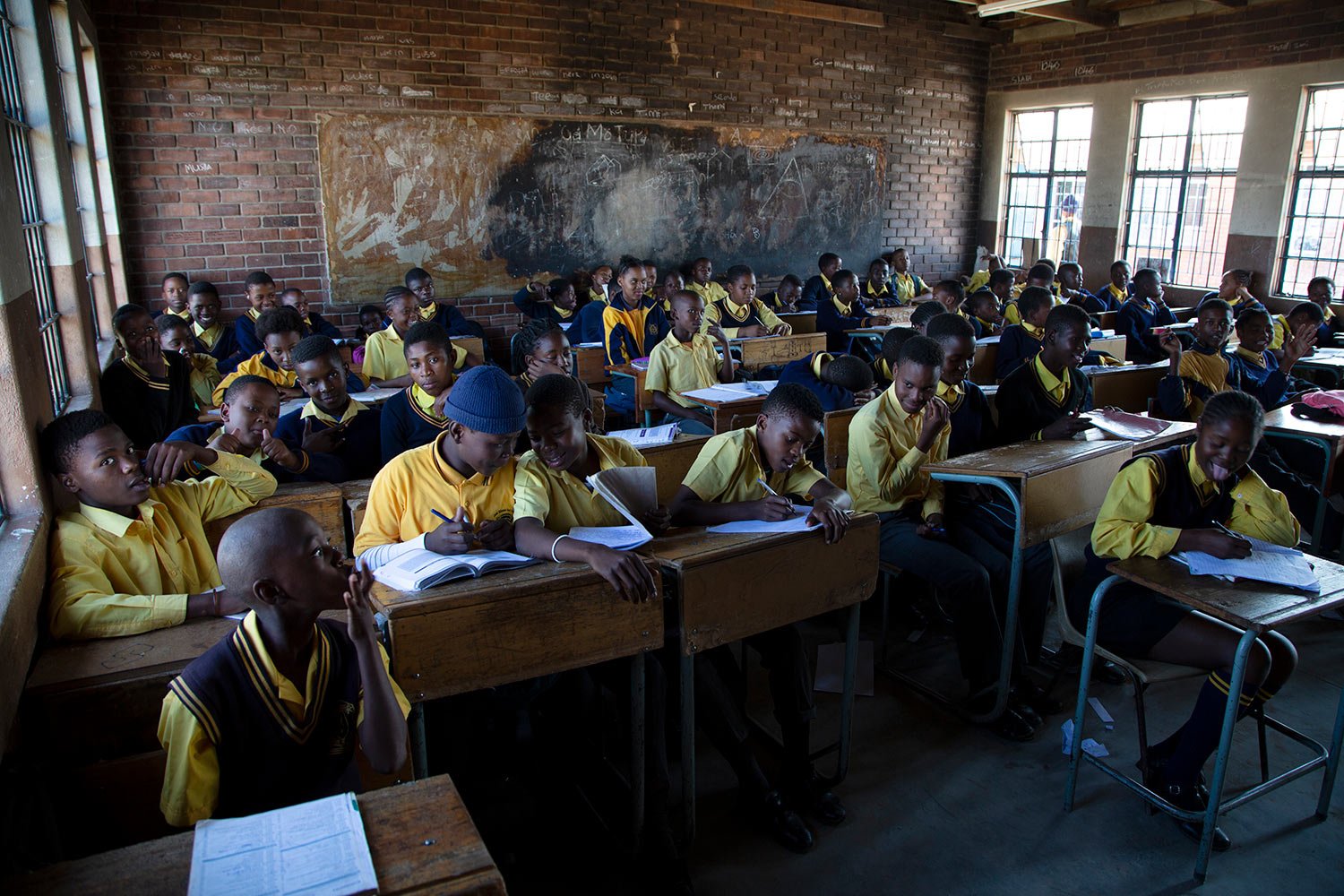  Students attend a class at the Seipone Secondary School in the rural village of Ga-Mashashane, near Polokwane, South Africa, Thursday, May 4, 2023. (AP Photo/Denis Farrell) 
