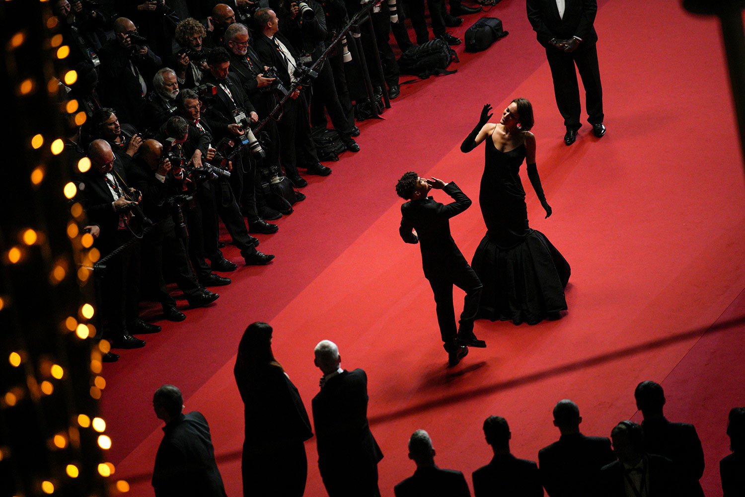  Ethann Isidore, center left, and Phoebe Waller-Bridge pose for photographers upon departure from the premiere of the film 'Indiana Jones and the Dial of Destiny' at the 76th international film festival, Cannes, southern France, Thursday, May 18, 202