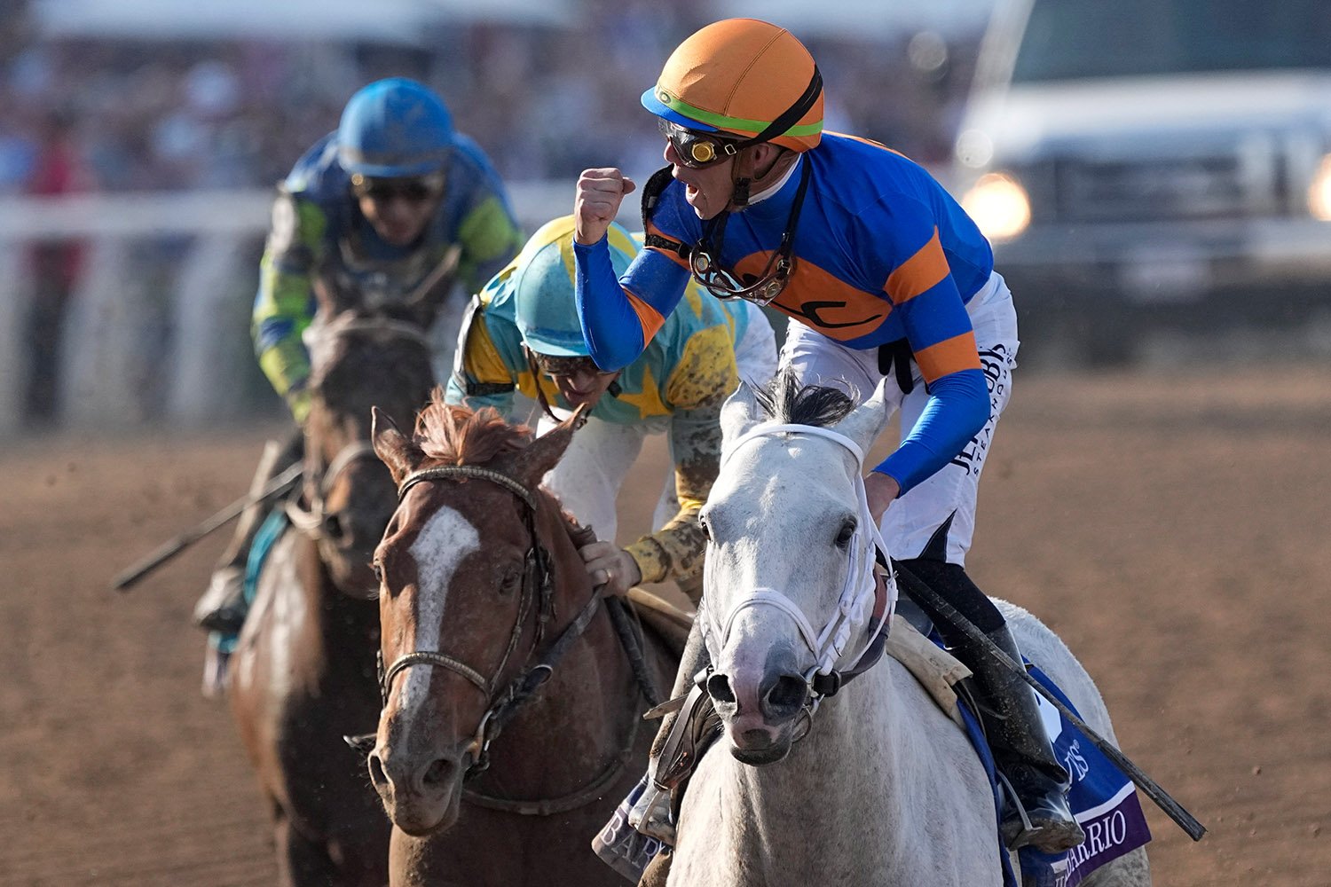  Irad Ortiz Jr. rides White Abarrio to win the Breeders' Cup Classic horse race Saturday, Nov. 4, 2023, at Santa Anita Park in Arcadia, Calif. (AP Photo/Mark J. Terrill) 