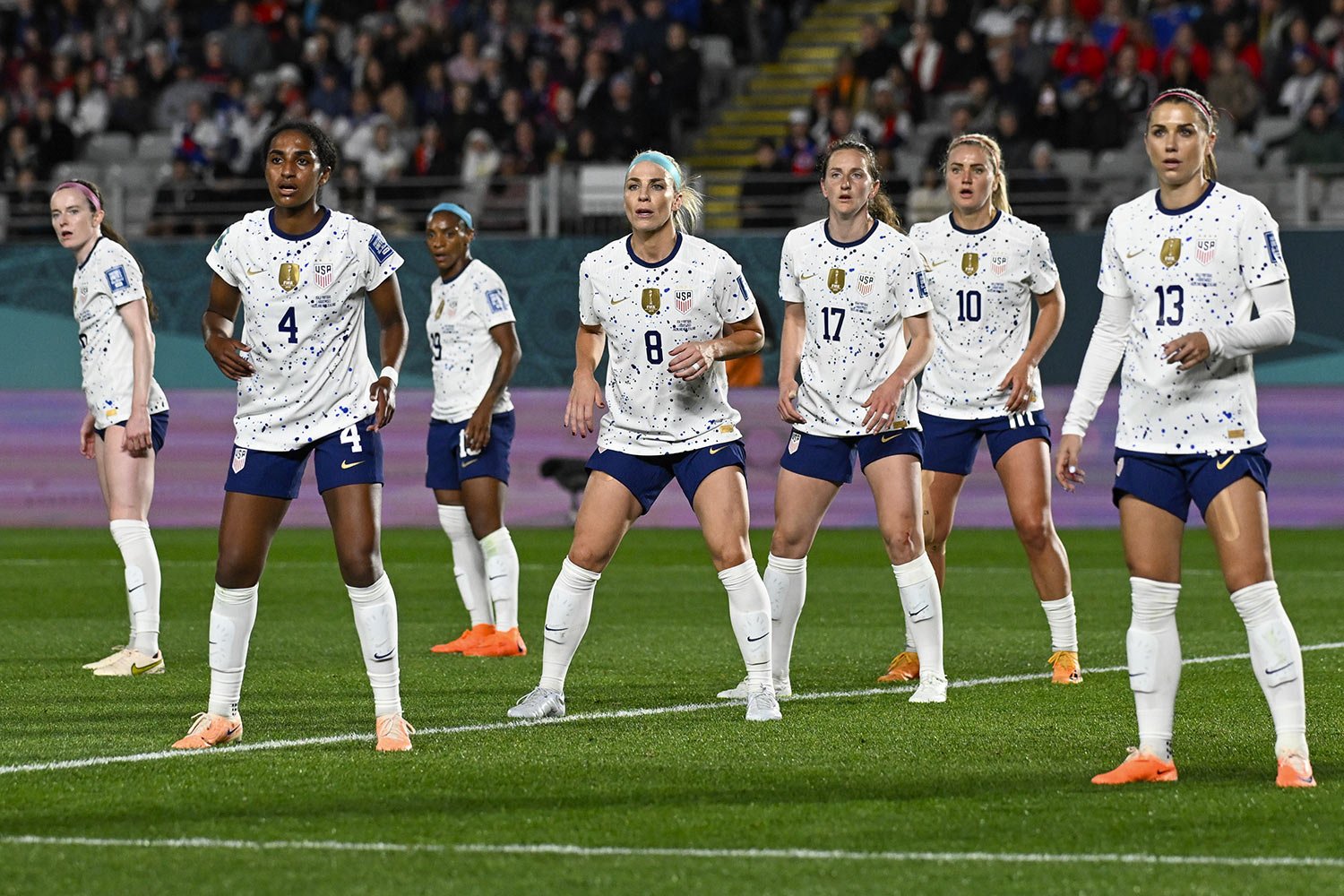  Team USA waits for a corner kick during the Women's World Cup Group E soccer match against Portugal, at Eden Park in Auckland, New Zealand, Aug. 1, 2023. (AP Photo/Andrew Cornaga) 