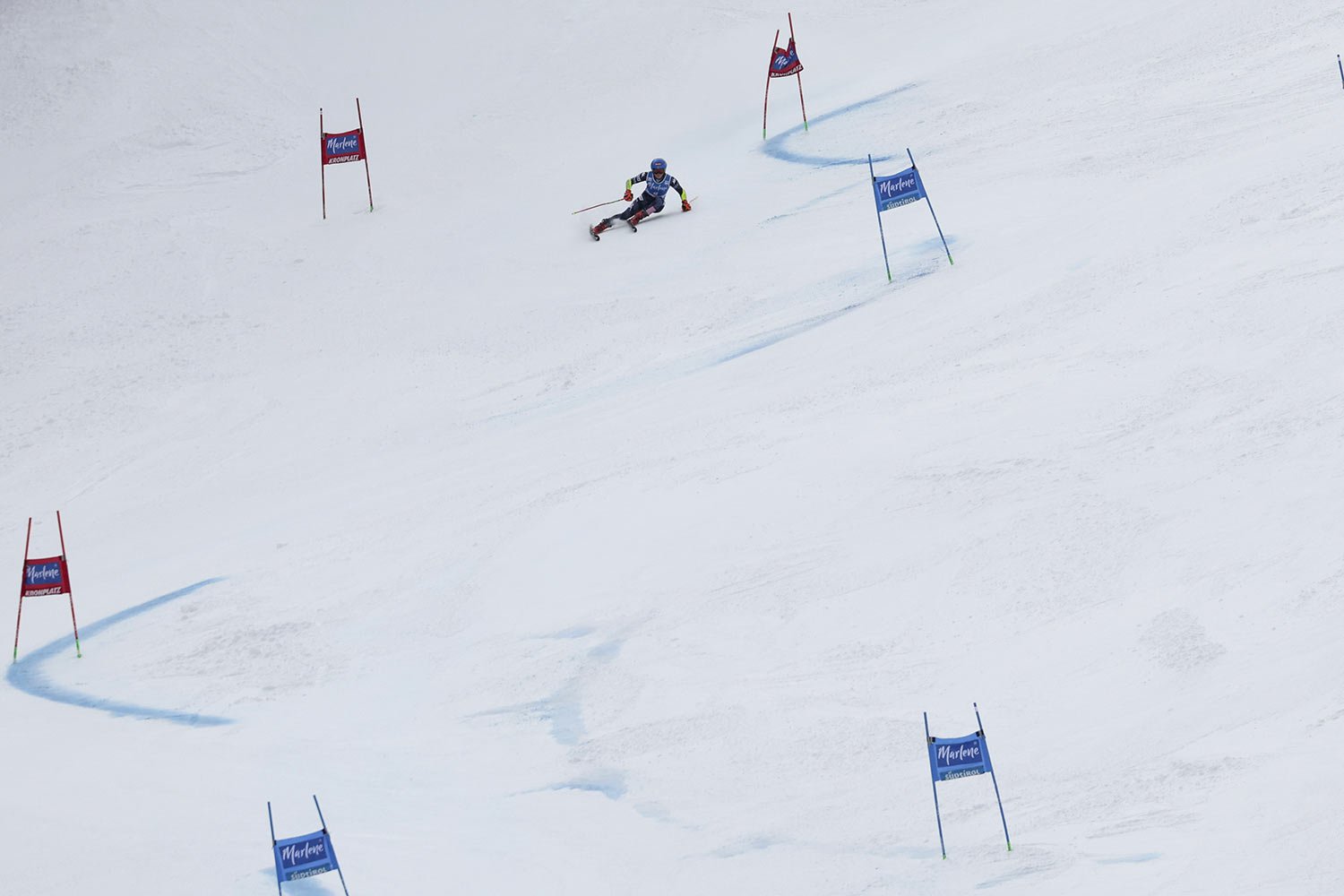  United States' Mikaela Shiffrin speeds down the course on her way to win an alpine ski, women's World Cup giant slalom, in Kronplatz, Italy, Jan. 24, 2023. Shiffrin's giant slalom victory broke a tie on the all-time women's list with former American