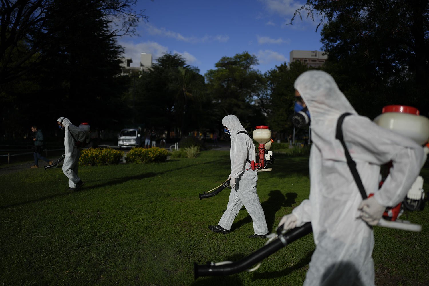  A brigade fumigates to combat dengue amid a surge in cases nationwide in Buenos Aires, Argentina, March 26, 2024. (AP Photo/Natacha Pisarenko) 