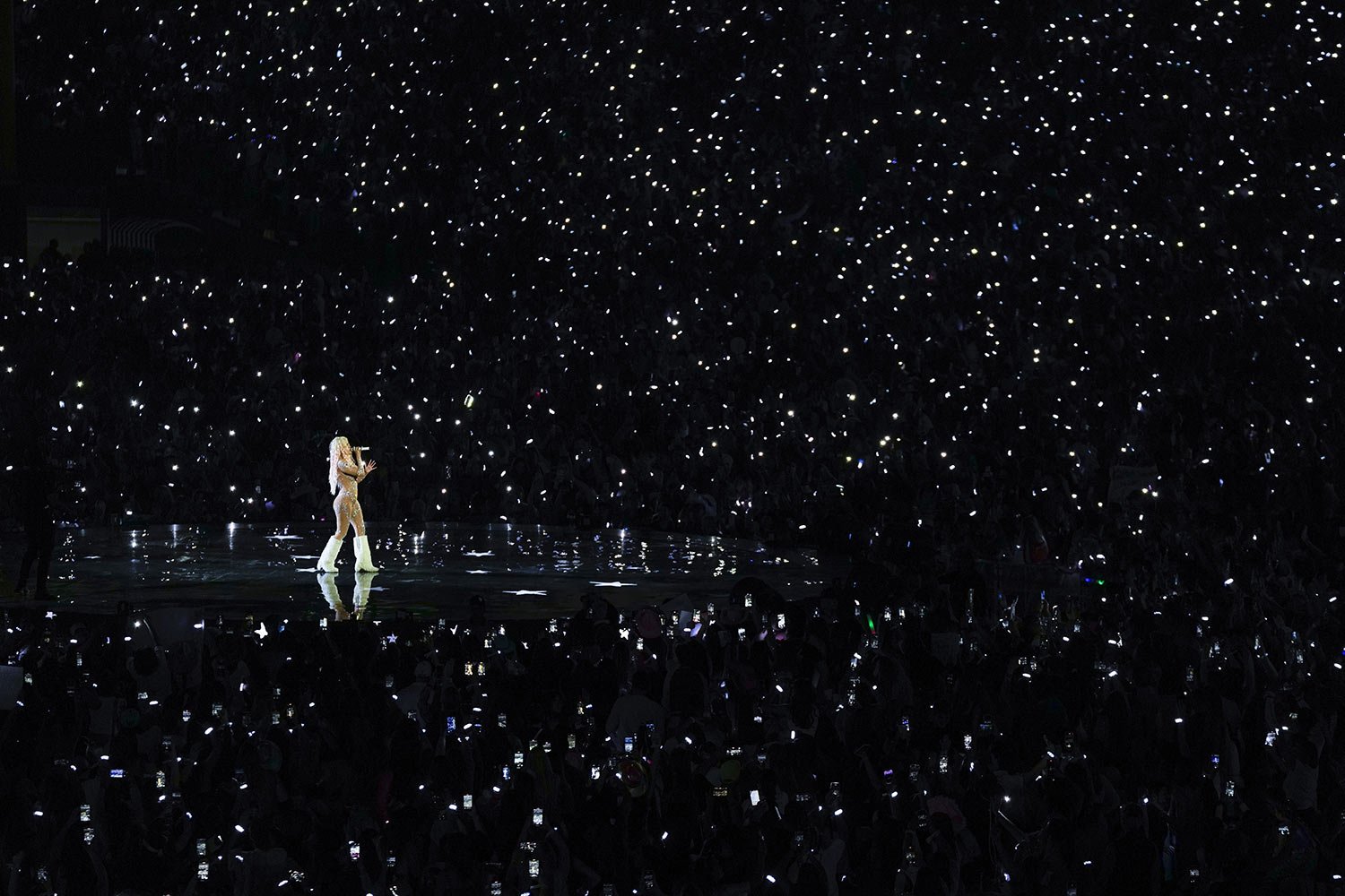  Karol G performs during her "Manana Sera Bonito" tour at the Monumental Simon Bolivar Stadium in Caracas, Venezuela, March 22, 2024. (AP Photo/Matias Delacroix) 