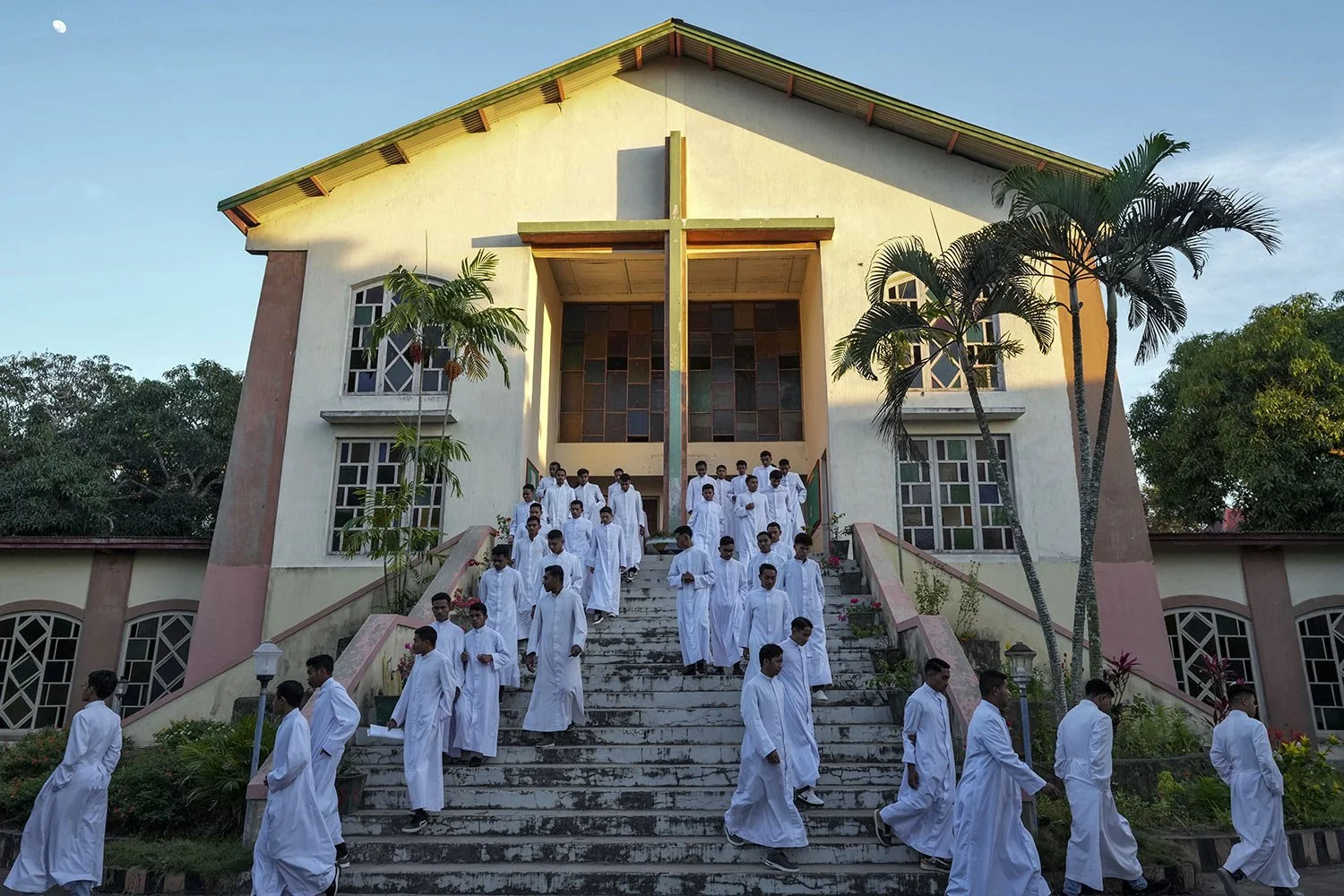  Seminarians leave after morning Mass at Ritapiret Major Seminary in Maumere, East NusaTenggara province, Indonesia, Friday, Aug. 23, 2024. (AP Photo/Tatan Syuflana) 