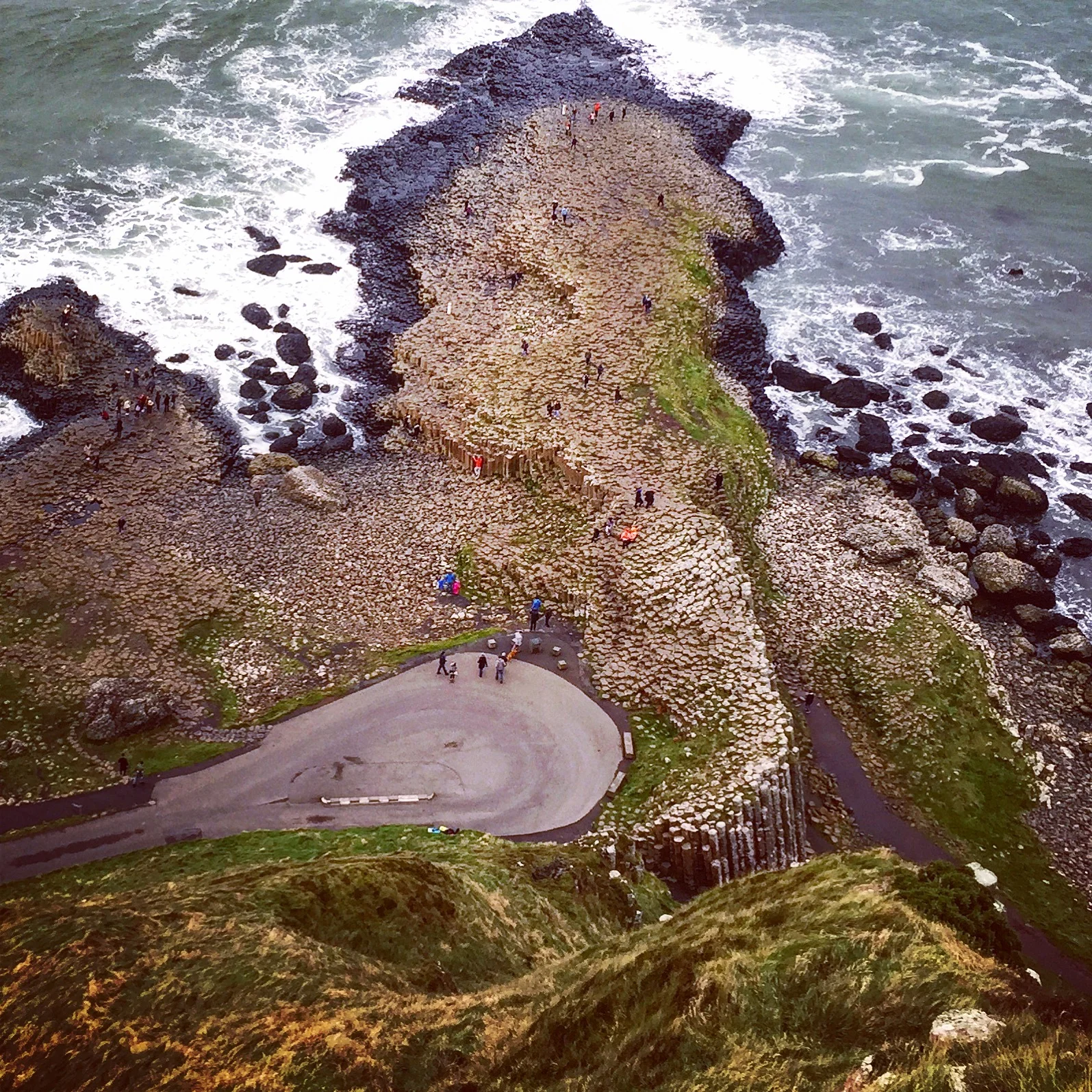 giants_causeway_coast_niexplorer_niexplorer_northern_ireland_travel_culture_blog