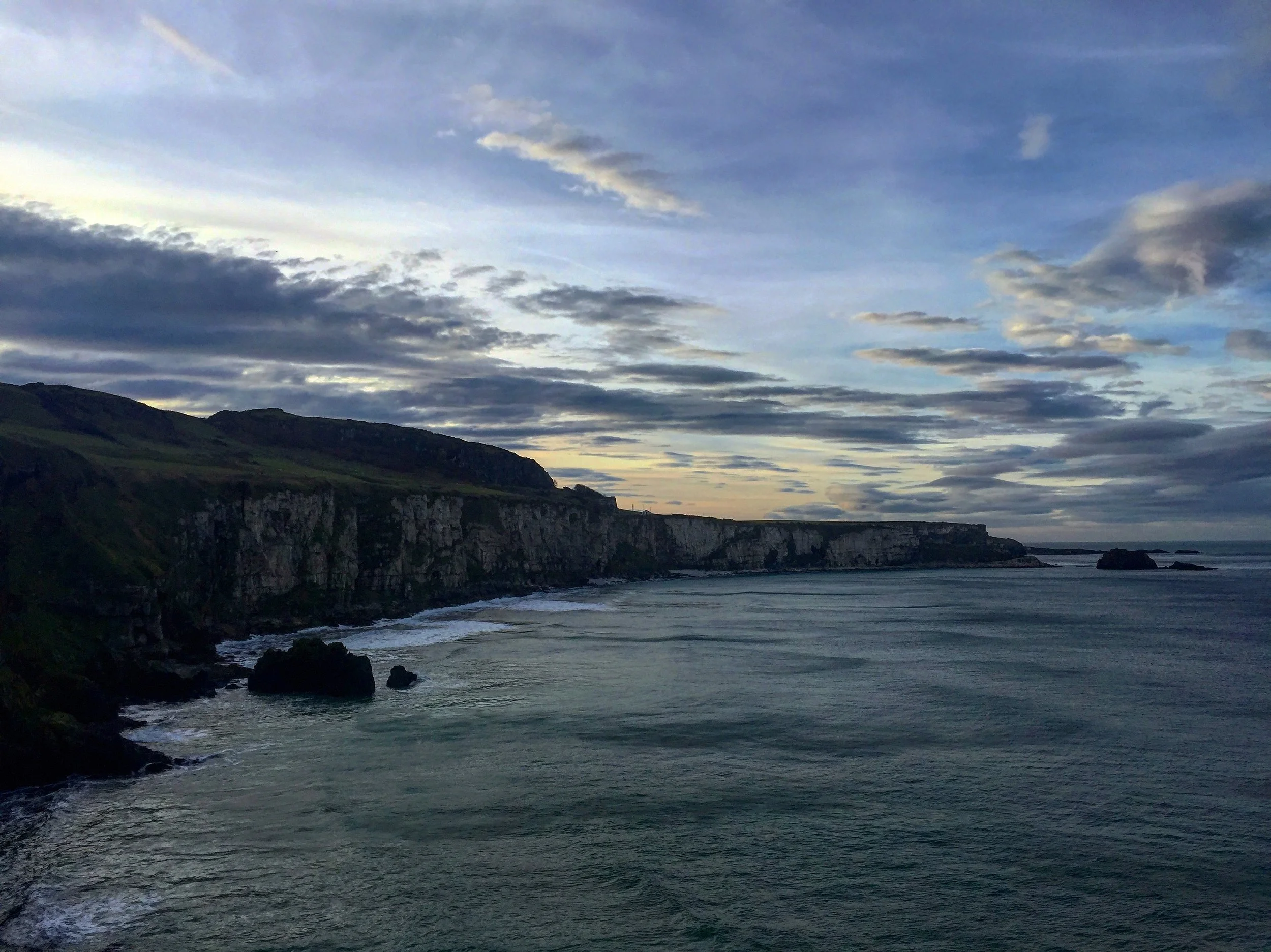 carrick_a_rede_rope_bridge_causeway_northern_ireland_ni_explorer.jpg