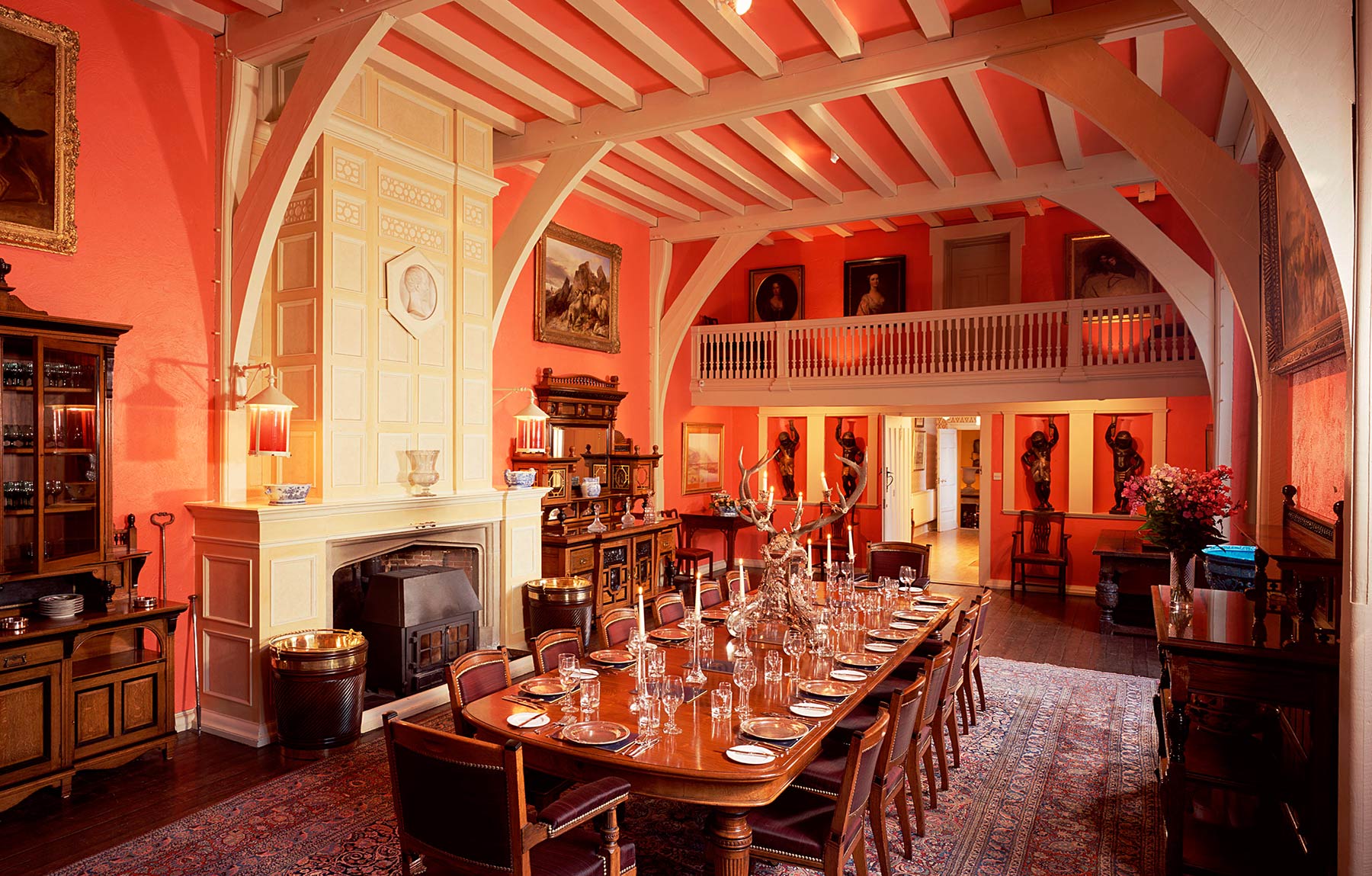 This pic was borrowed from the Belle Isle website - definitely showcases the room better than my two pics above.