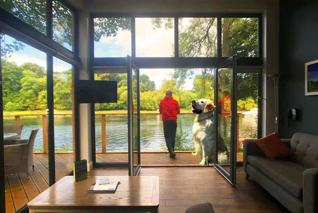 killyhevlin-lakeside-lodge-fermanagh-erne-ni-explorer (2).jpg