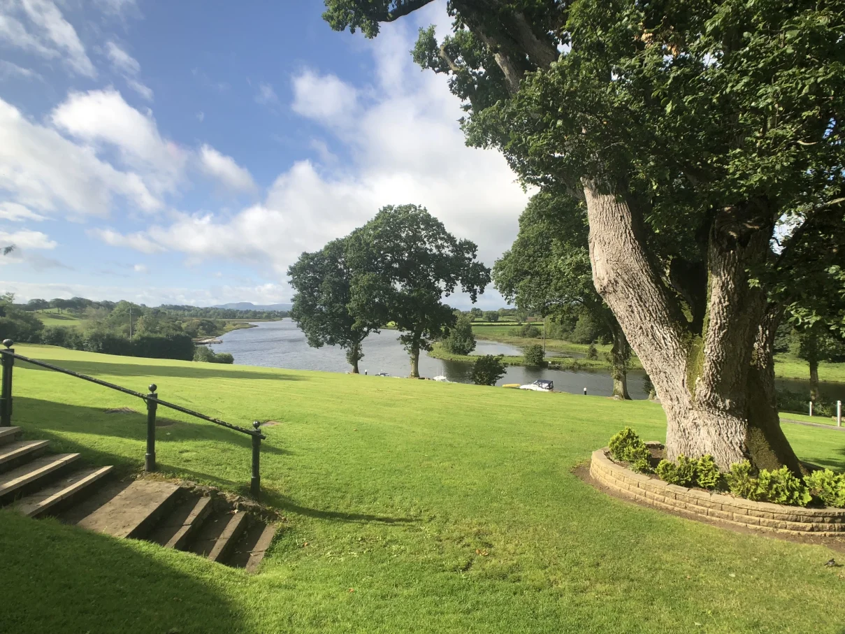 killyhevlin-lakeside-lodge-fermanagh-erne-ni-explorer (14).jpg