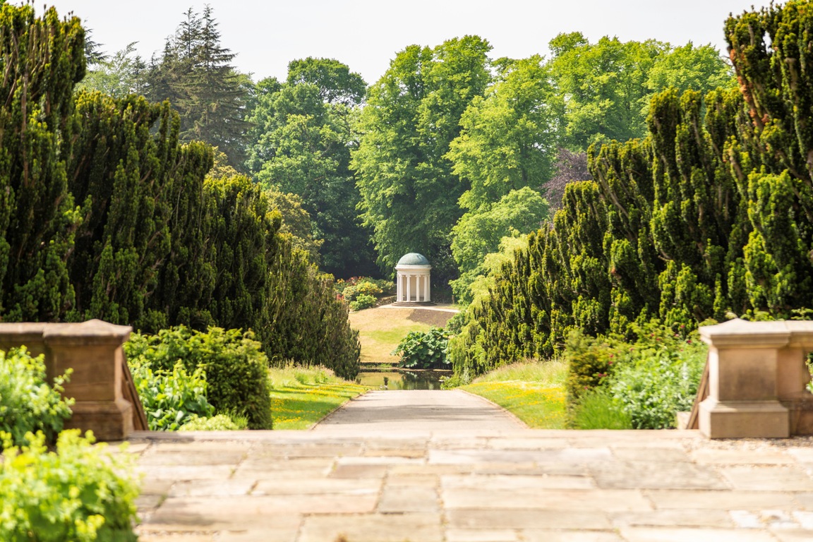 HILLSBOROUGH-CASTLE-NORTHERN-IRELAND-NI-EXPLORER3.jpg