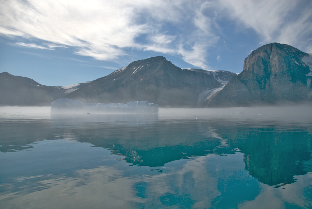 JBoxLeavingUunmmannaq
