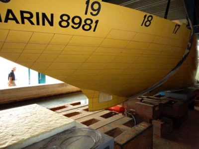 hull-bow-400