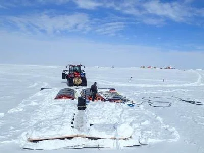 The fuel sled loaded for the return to Thule. The Tucker was loaded on this sled. Photo: Robin Davies