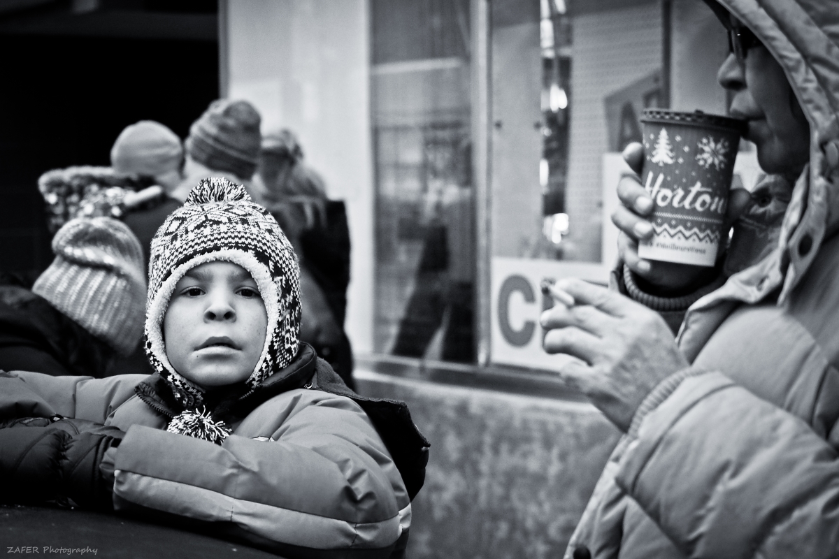 santa clause parade street 16 sm.jpg