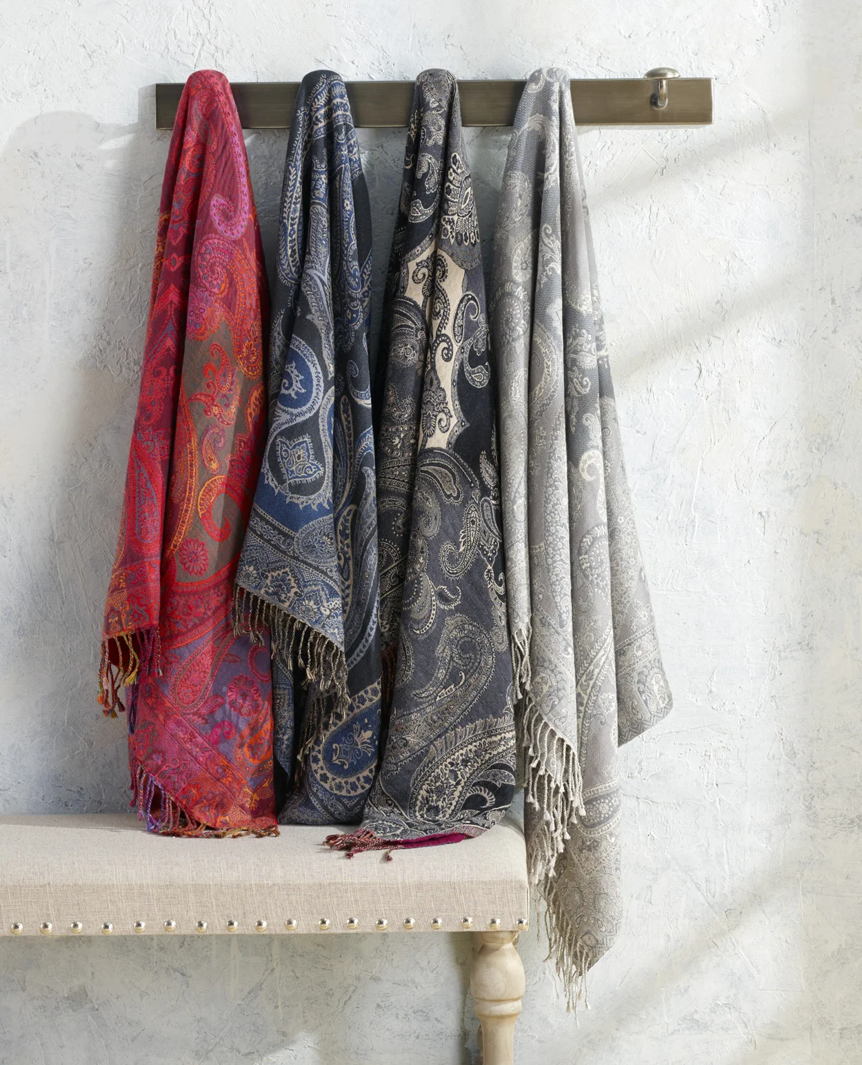 2016_8_15_DM_div9_p5_scarf_throws.jpg