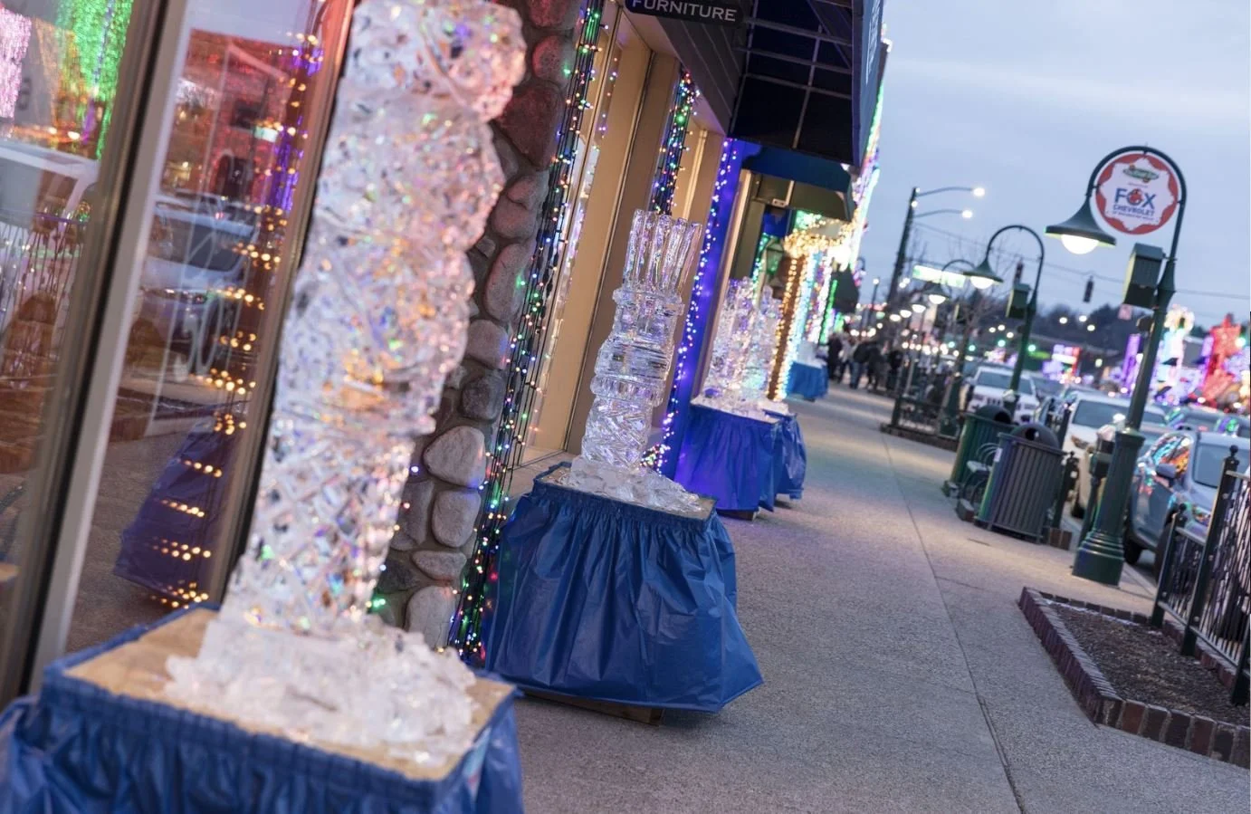 ice sculpture on main.JPG